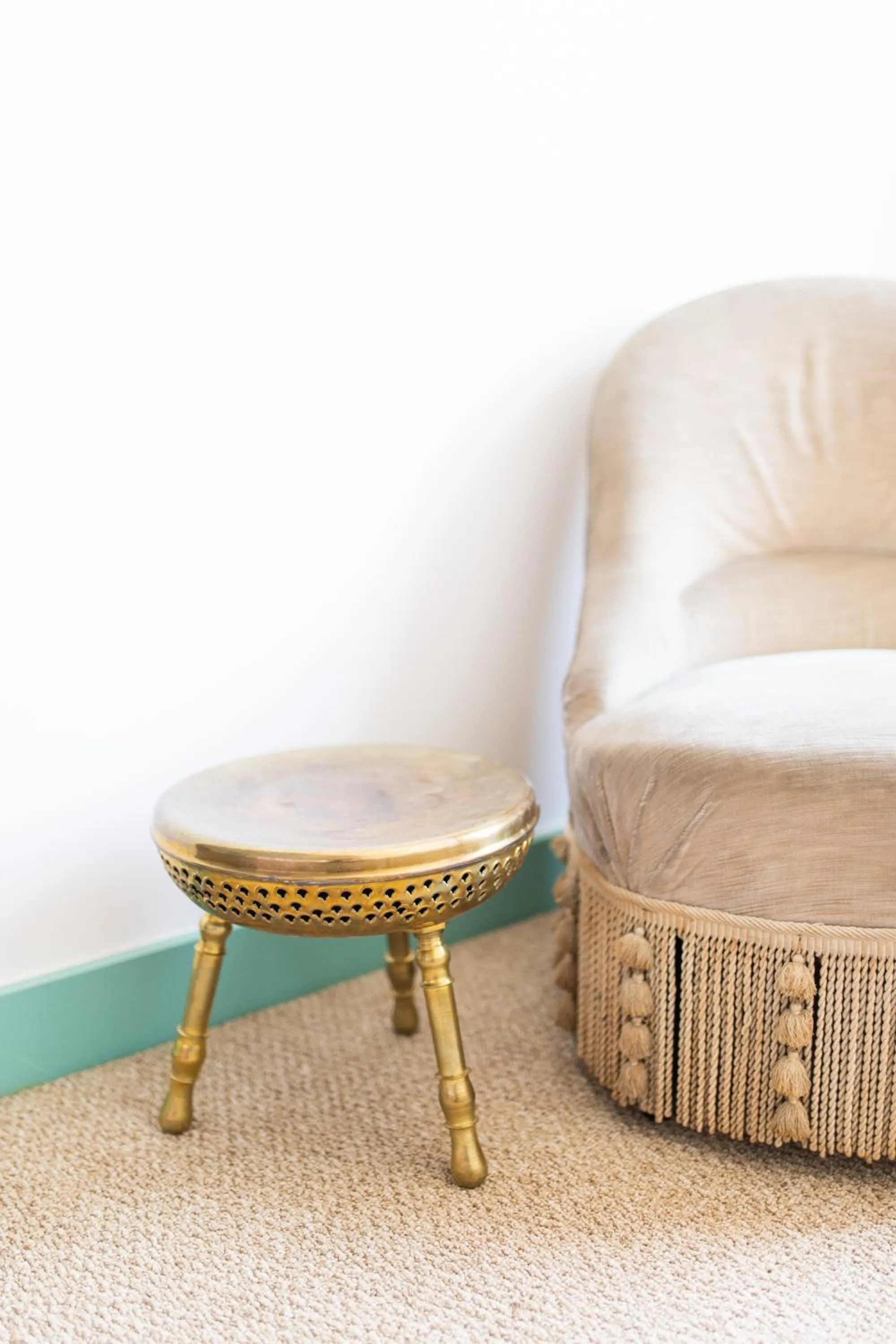 Seating area, Bed in Bradford House, a Member of Design Hotels