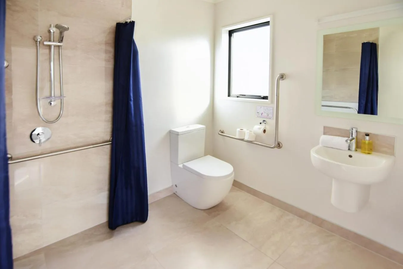 Bathroom in Matariki Star