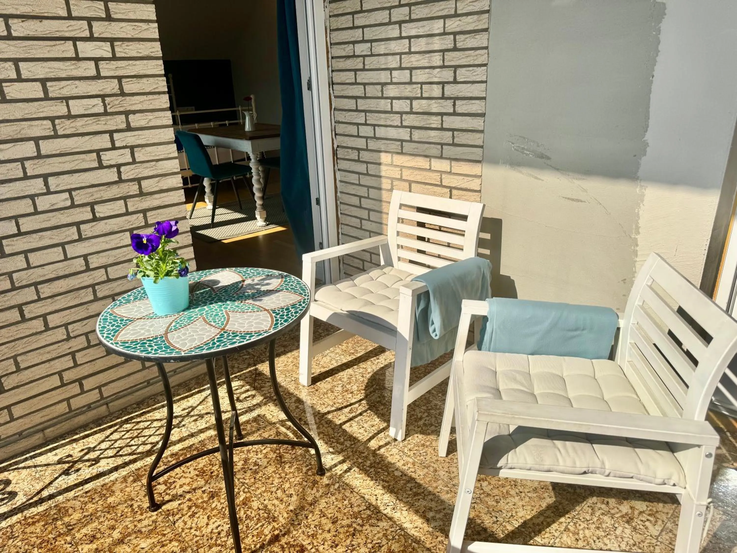 VILLA ORCHARD Frankfurt