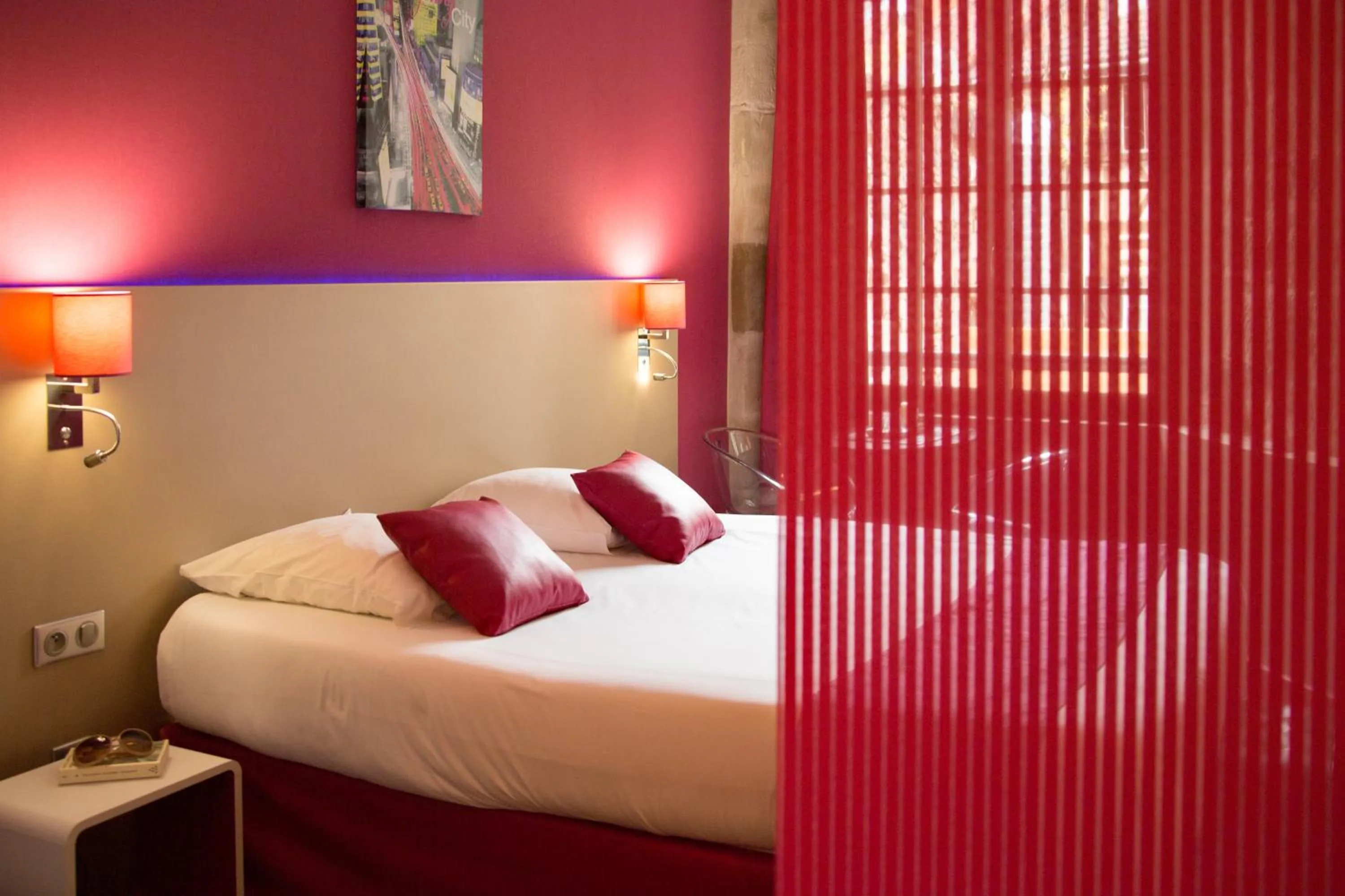 Other, Bed in Charme et Caractère Le Turenne