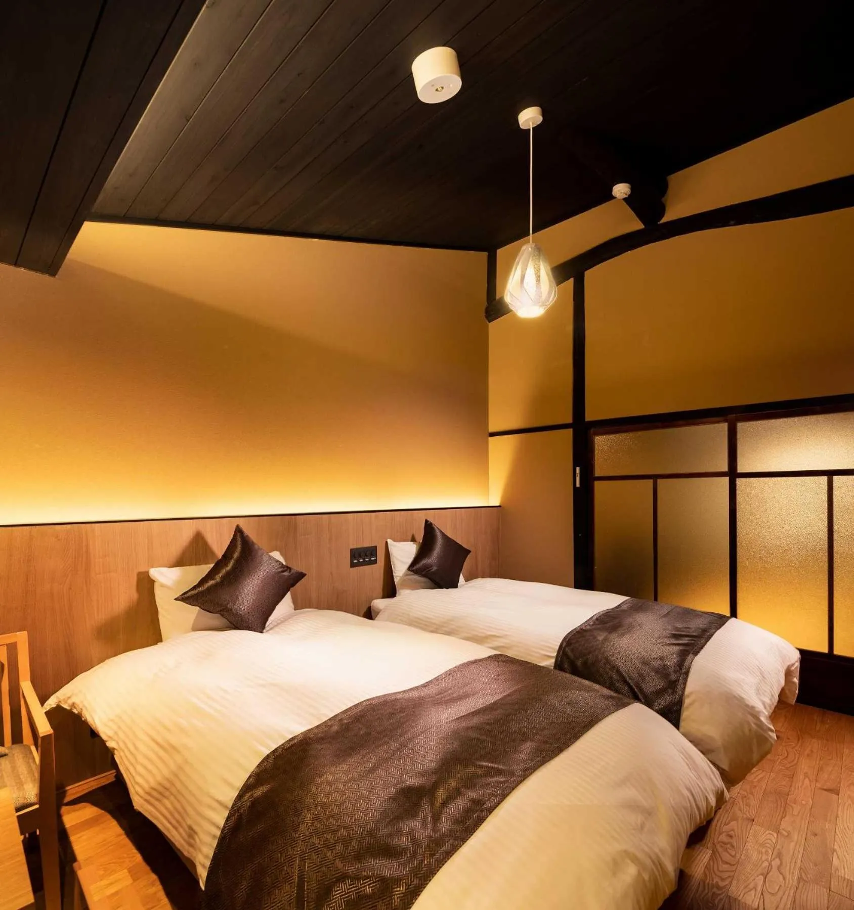 Bed in Tsumugi Hachijominamotocho