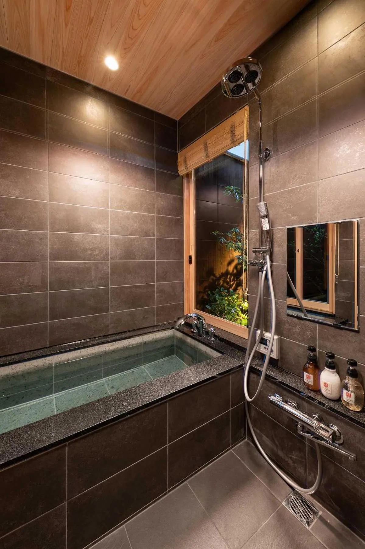 Bathroom in Tsumugi Hachijominamotocho