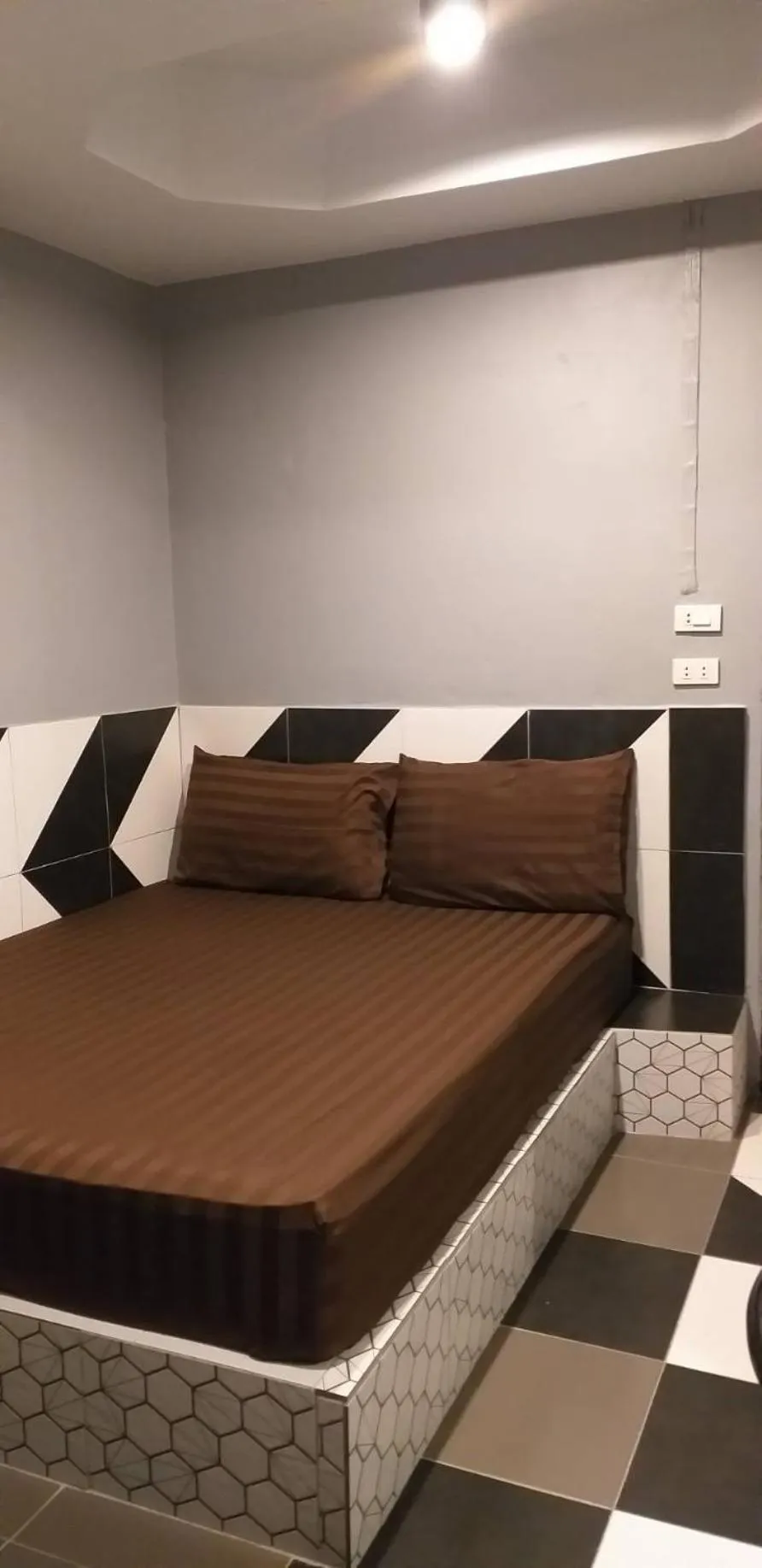 Bed in Benjamas hostels