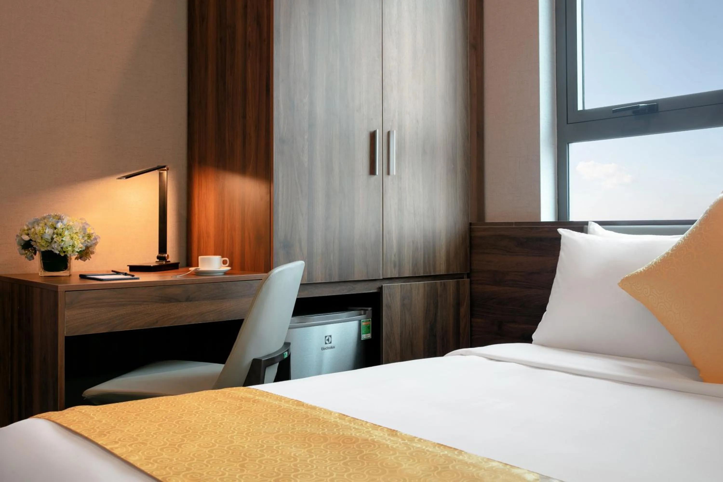 hair dresser, Bed in Golden Season Hotel