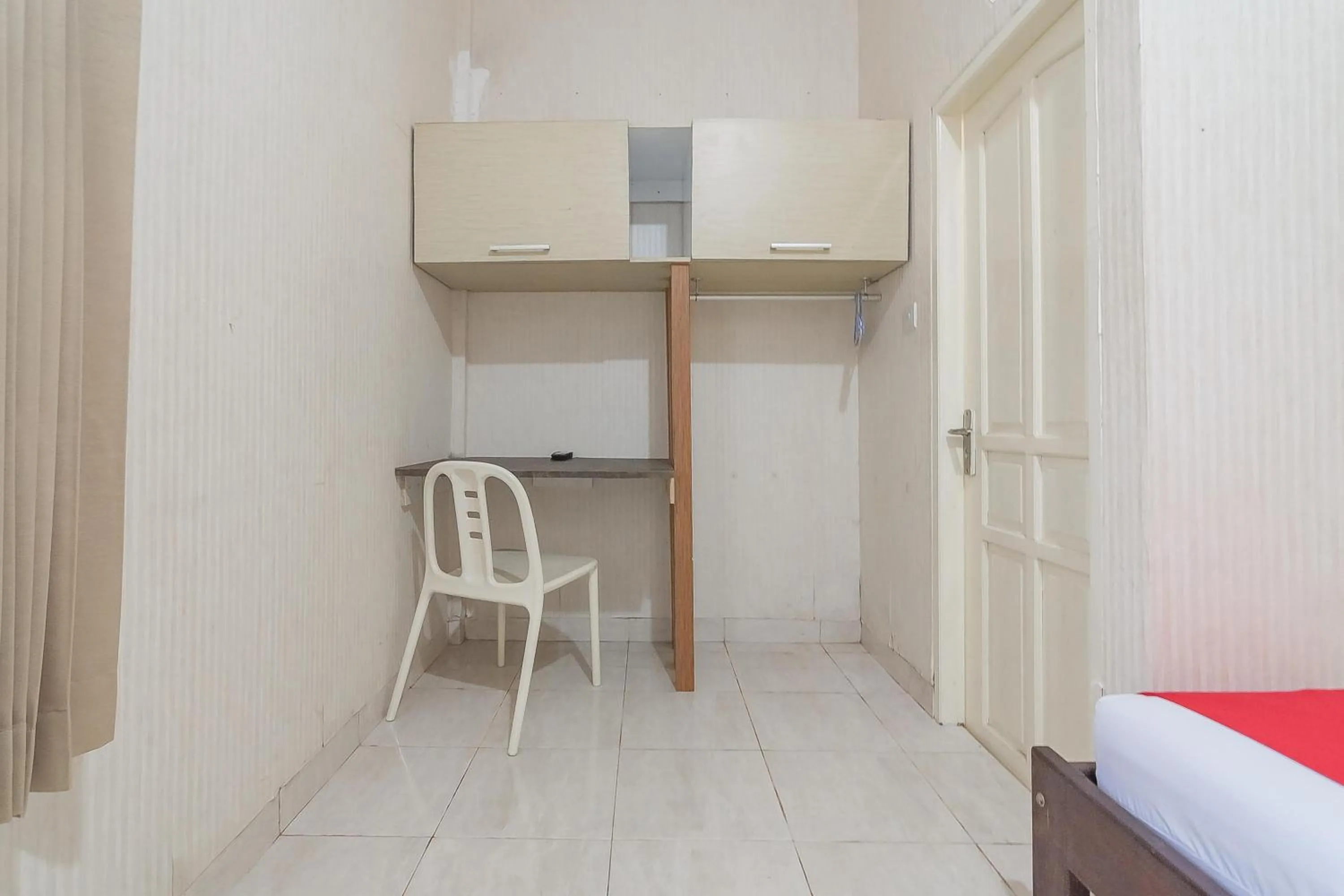 Property building, Bed in RedDoorz Syariah near Terminal Batu Ampar 2