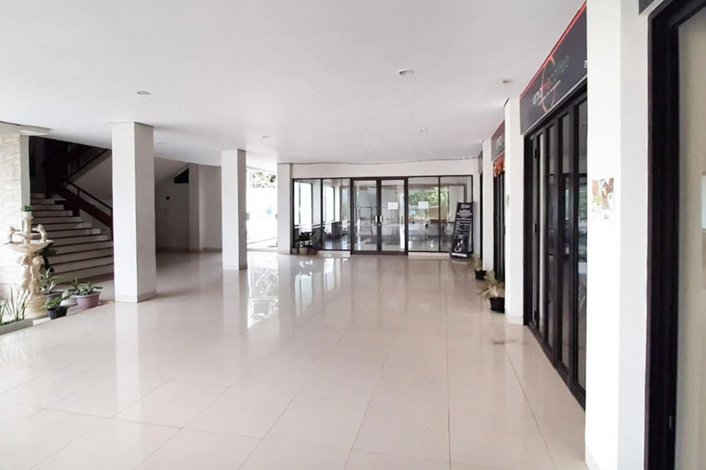 Twin Room in RedDoorz Plus @ Bitung City Center