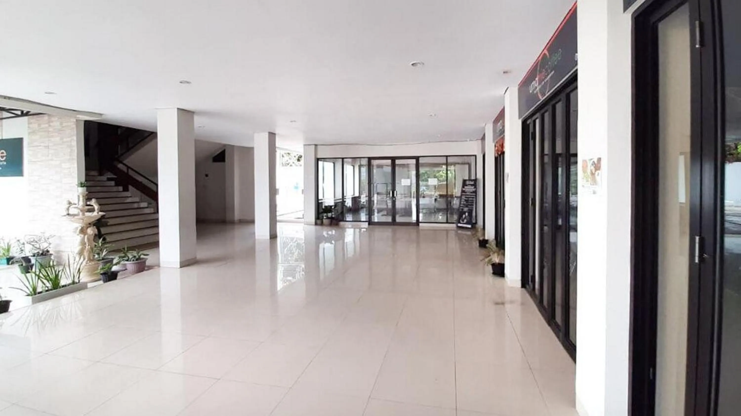 Property building in RedDoorz Plus @ Bitung City Center