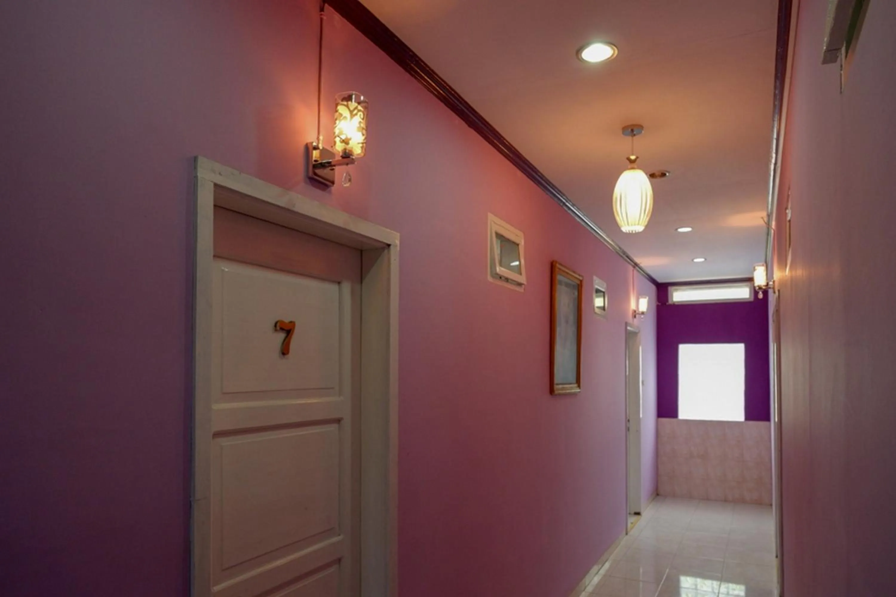 RedDoorz @ Hotel Aulia Majene