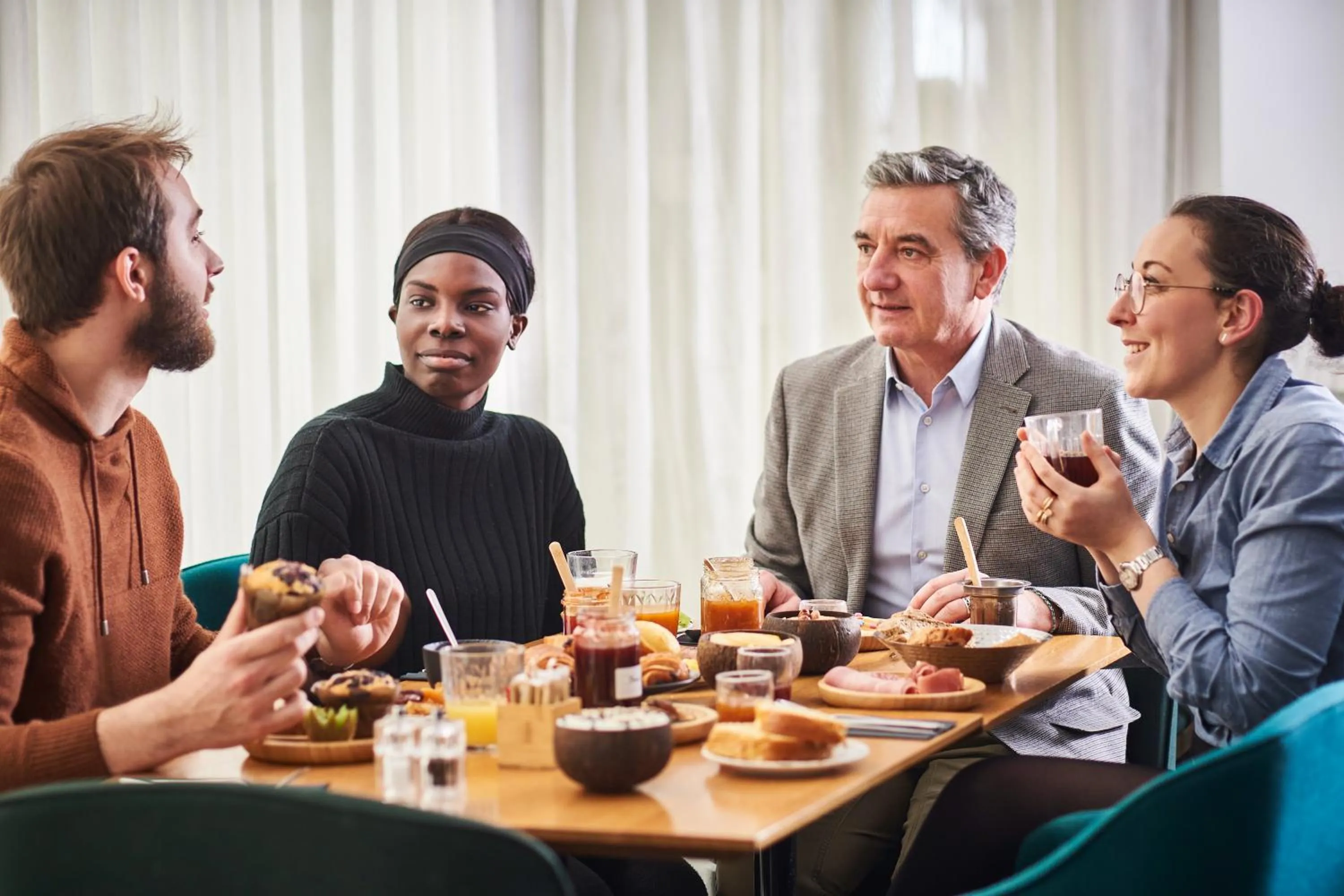 Buffet breakfast in AppartHotel Mercure Paris Boulogne