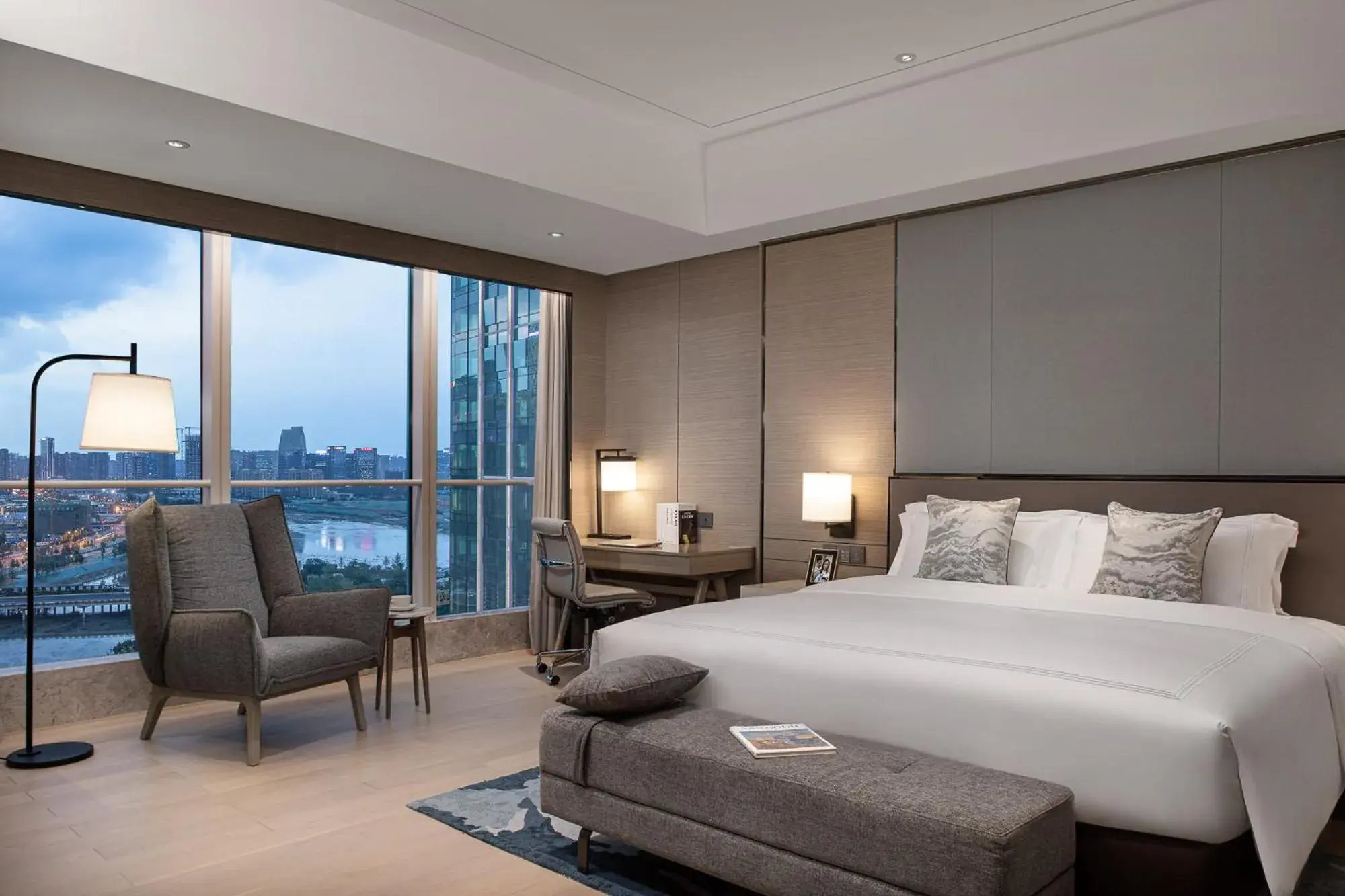 Deluxe One-Bedroom Apartment in Fraser Residence Chengdu Deluxe One-Bedroom Apartment in Fraser Residence Chengdu