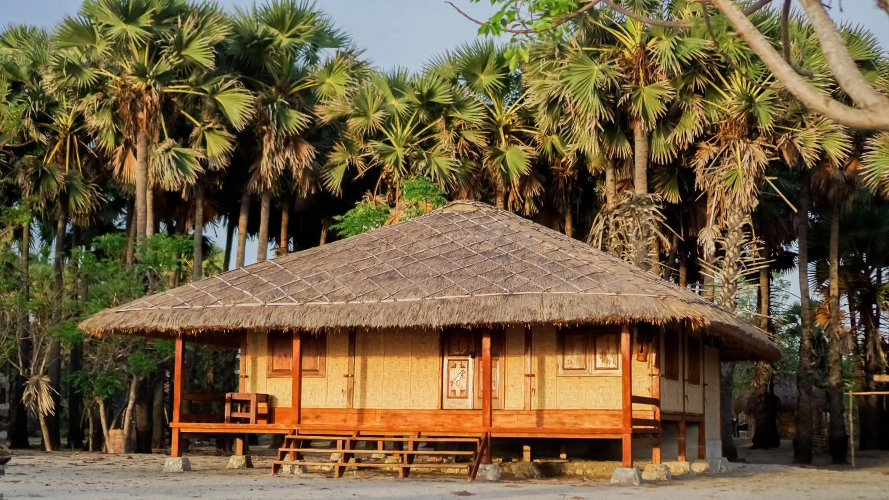 Property building in Costa Beach Resort & Club