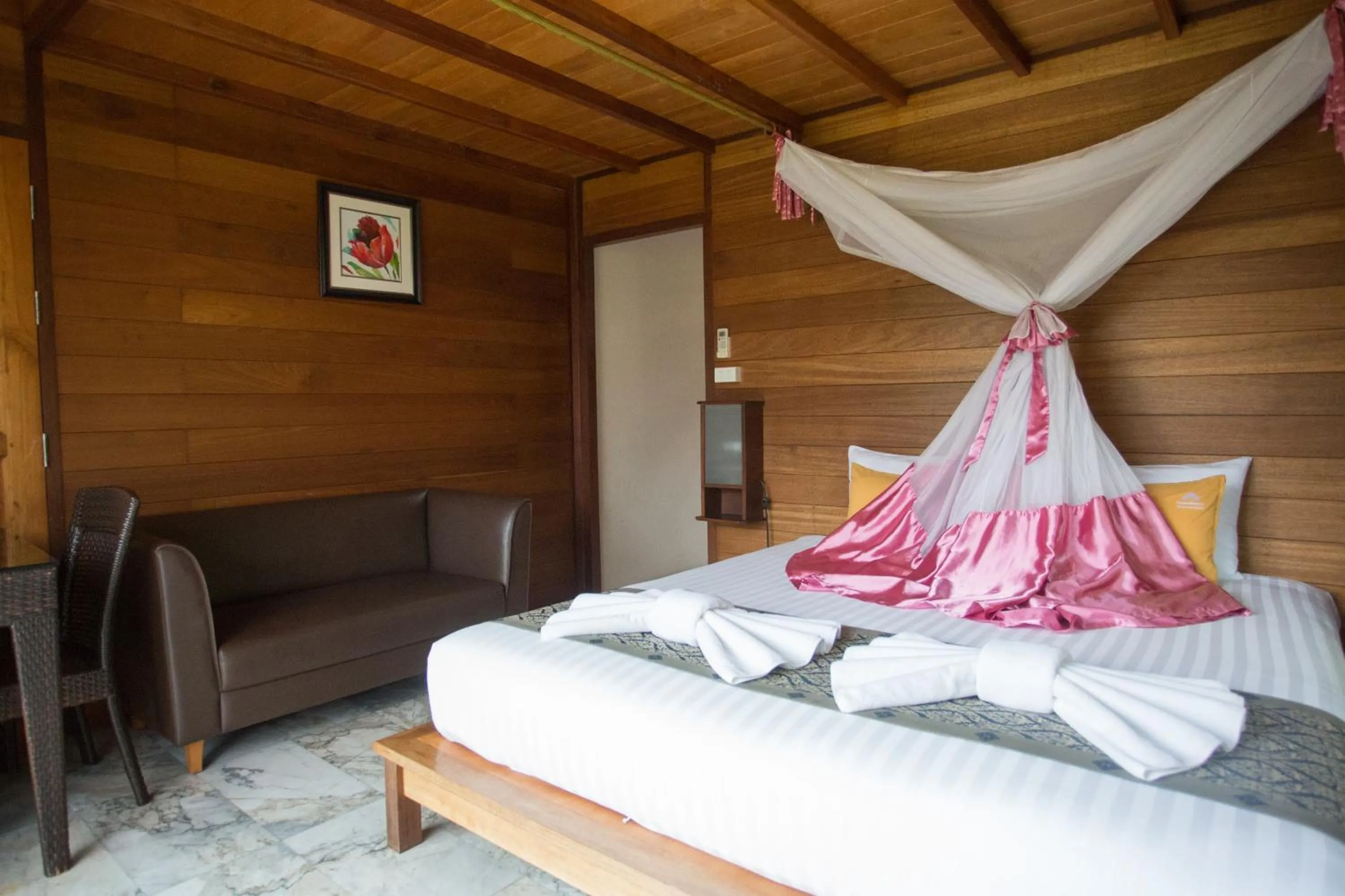 Bedroom, Bed in 100 Islands Resort & Spa