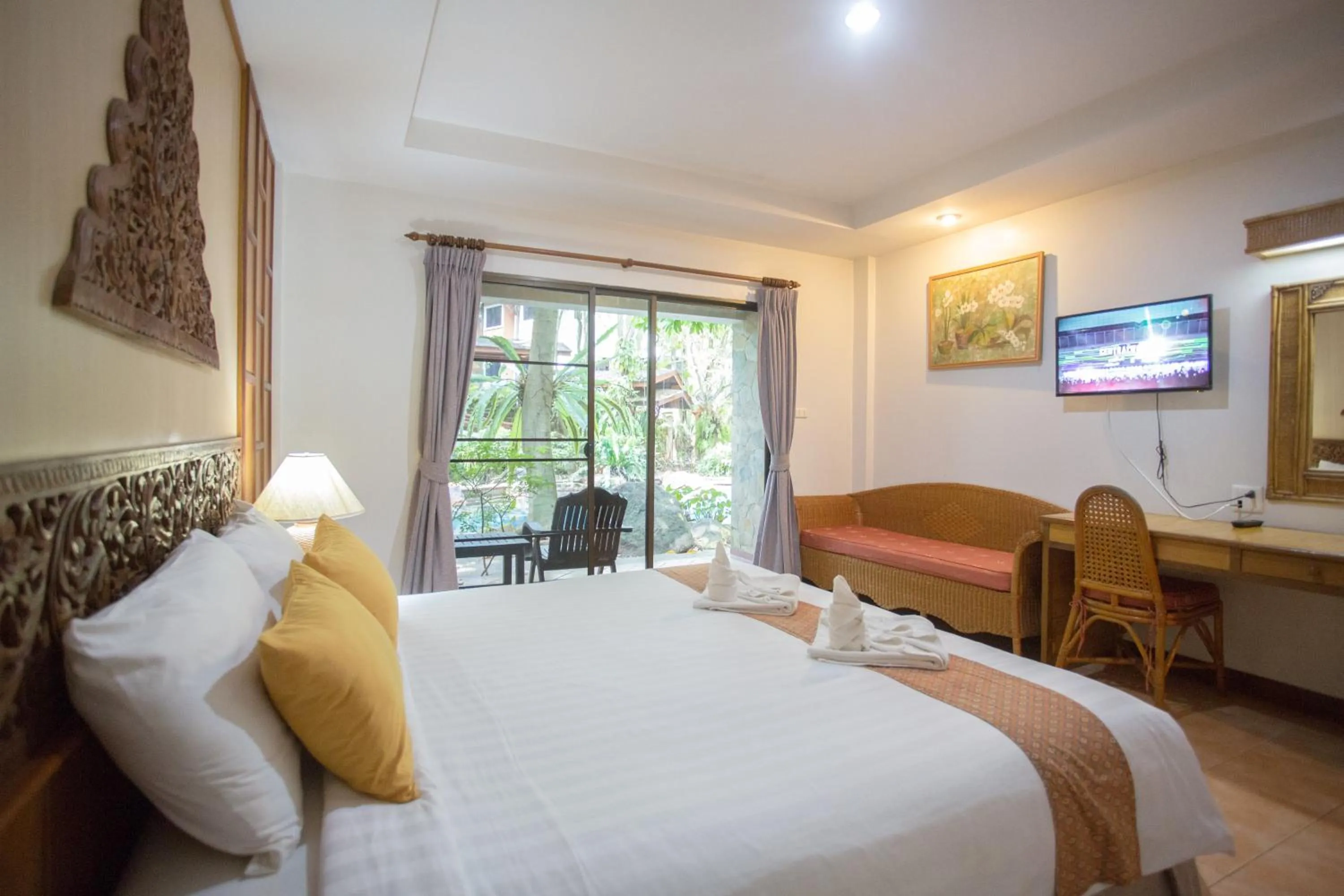 Photo of the whole room, Bed in 100 Islands Resort & Spa