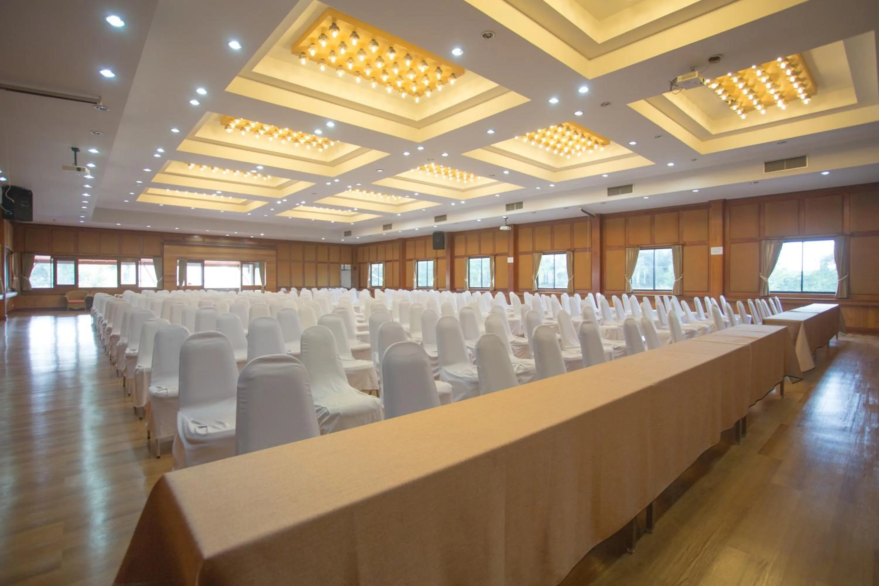 Meeting/conference room in 100 Islands Resort & Spa