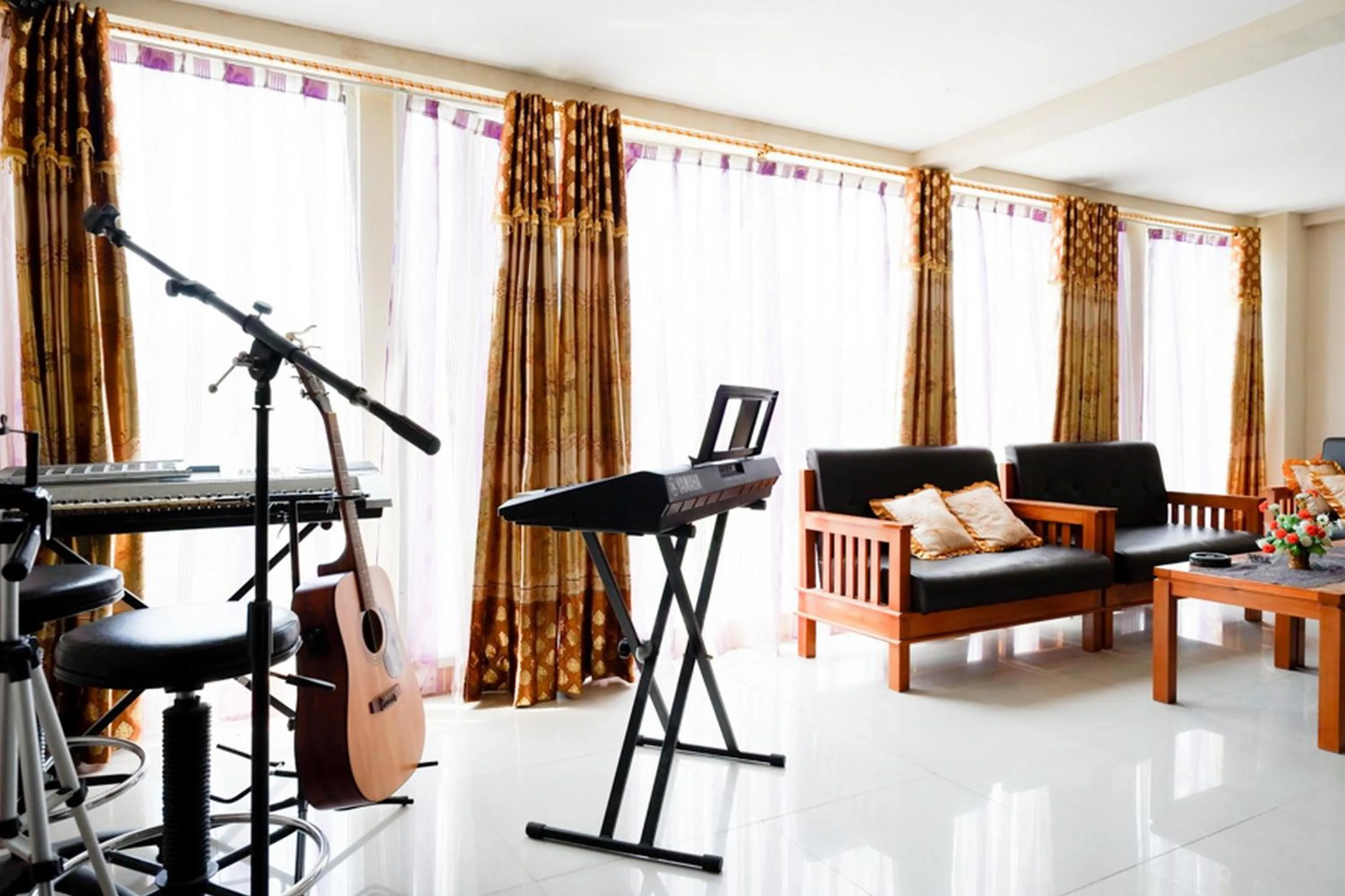 RedDoorz @ Hotel Grand Aulia Majene