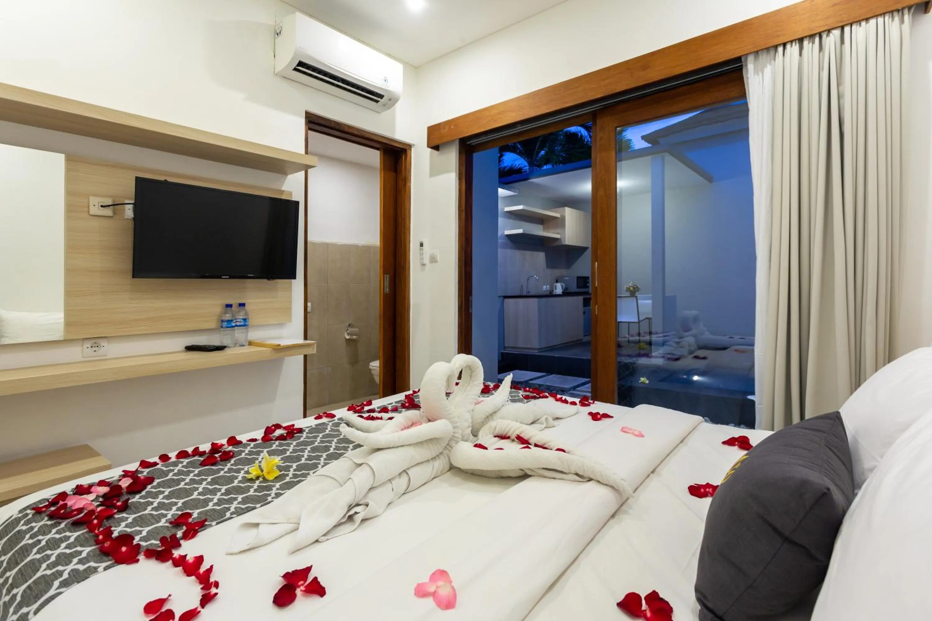 View (from property/room), Bed in Radea Villa