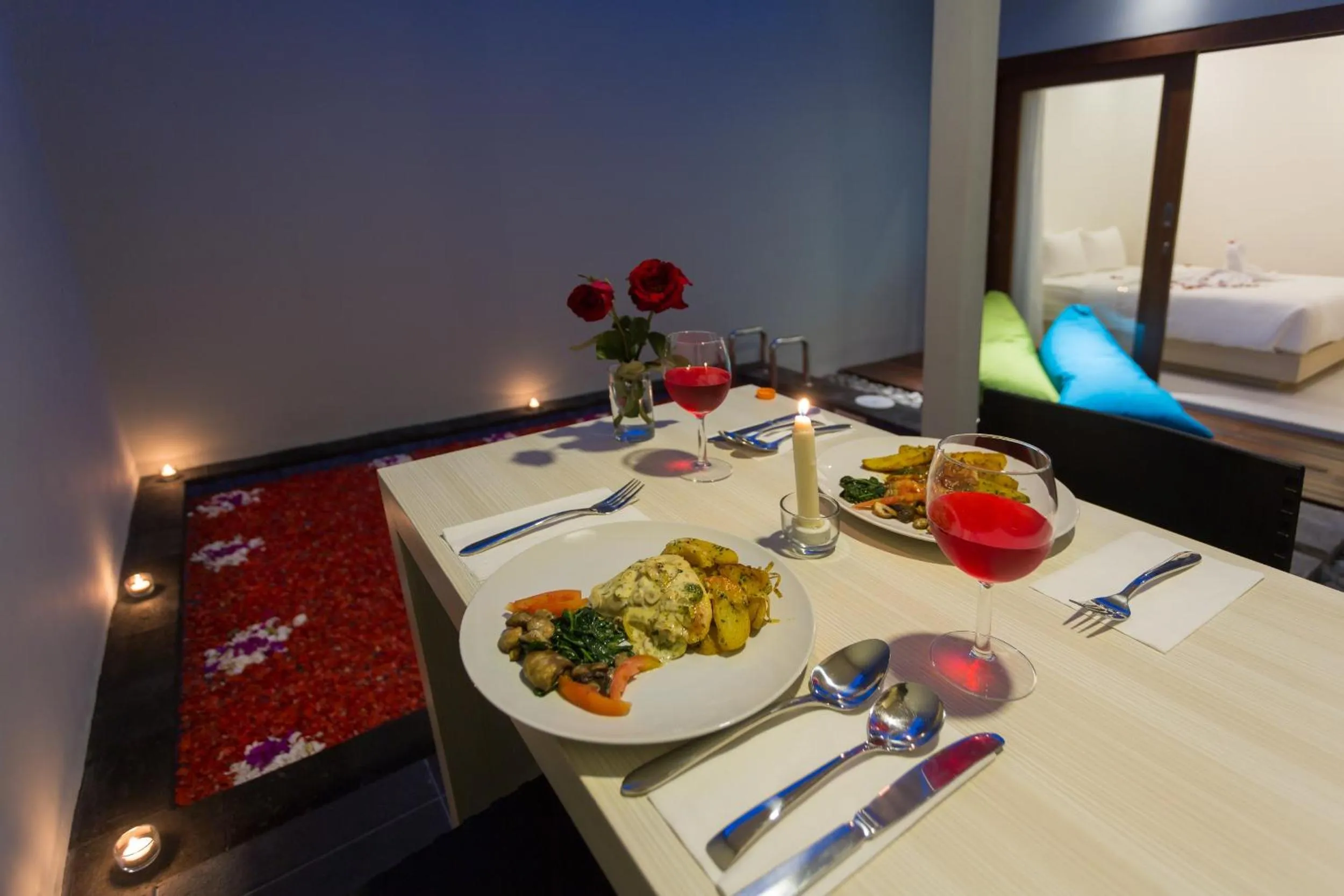 Meals in Radea Villa