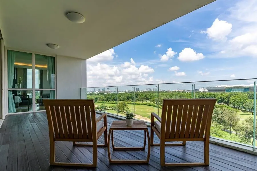 Patio in North Park Serviced Apartment Bangkok