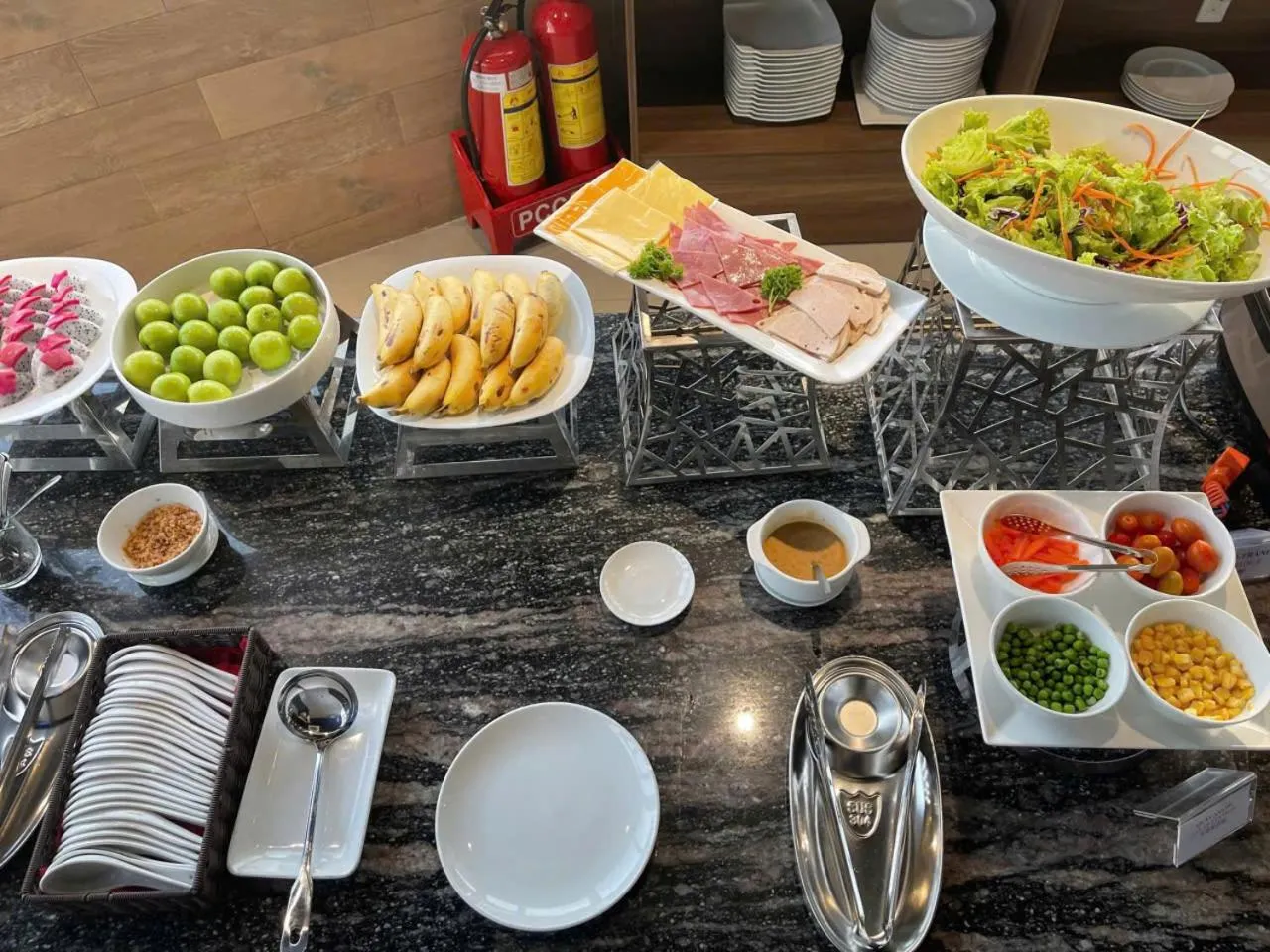 Breakfast in Thanh Long Hotel - Bach Dang