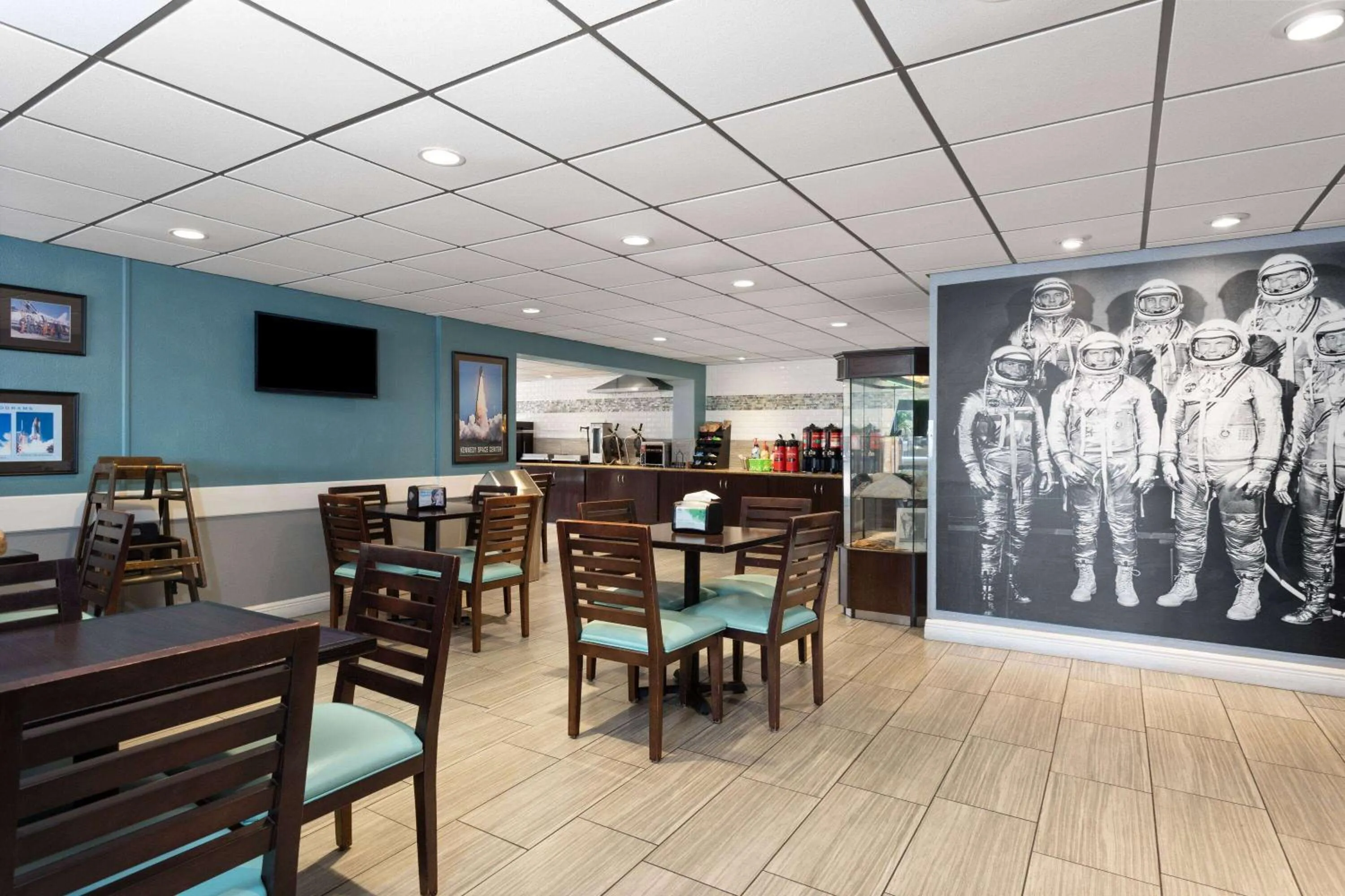 Breakfast in La Quinta Inn by Wyndham Cocoa Beach-Port Canaveral