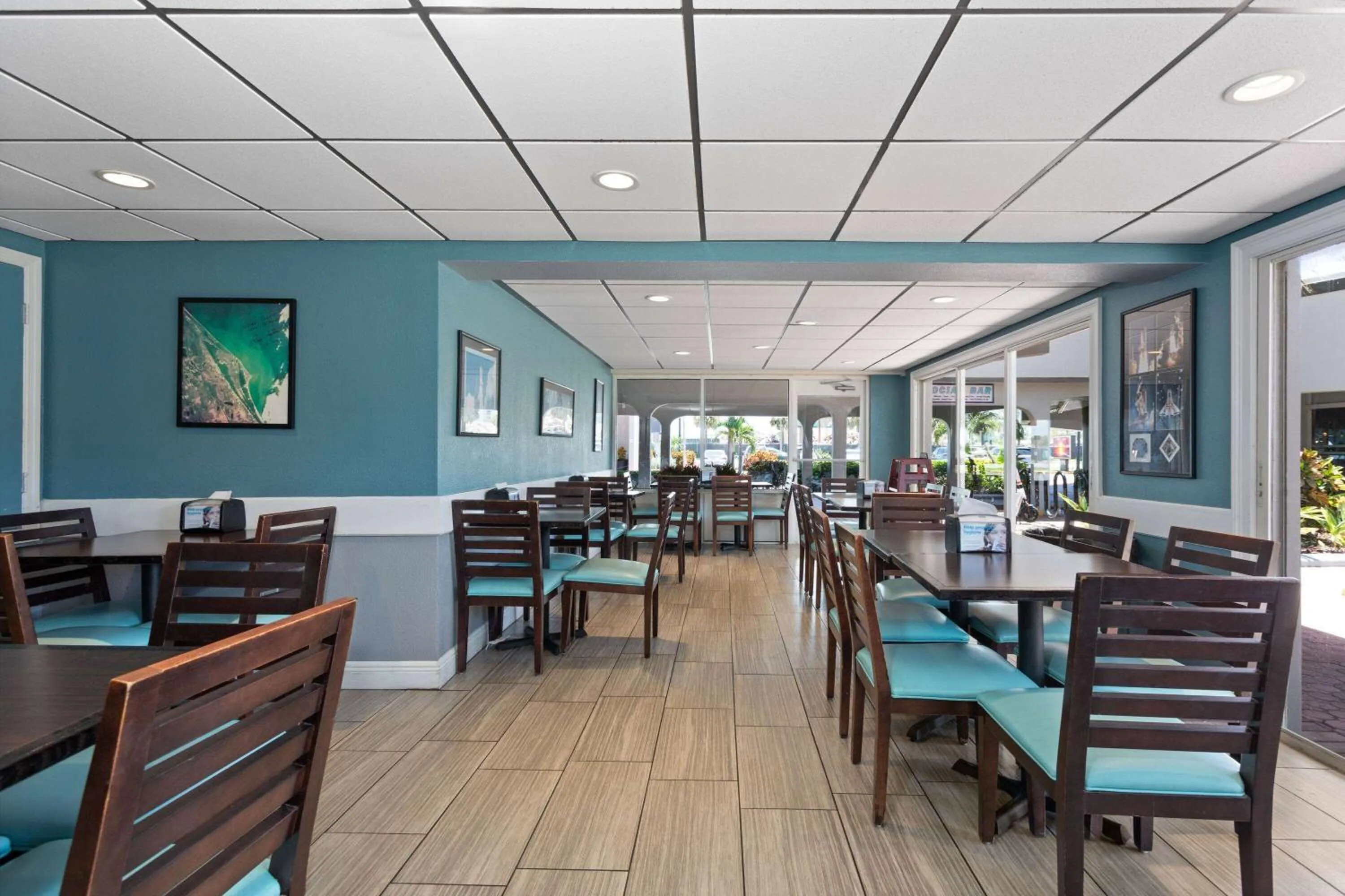 Breakfast in La Quinta Inn by Wyndham Cocoa Beach-Port Canaveral