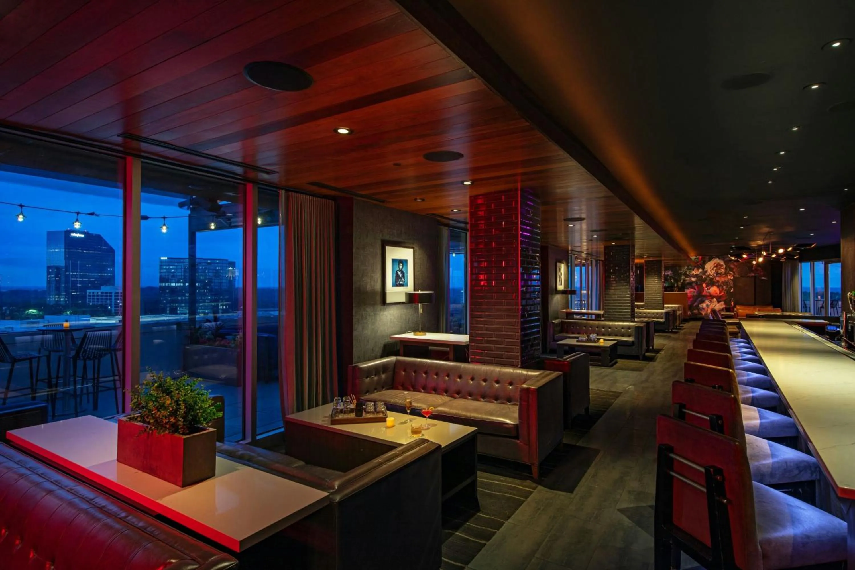 Lounge or bar in Hotel Colee, Atlanta Buckhead, Autograph Collection