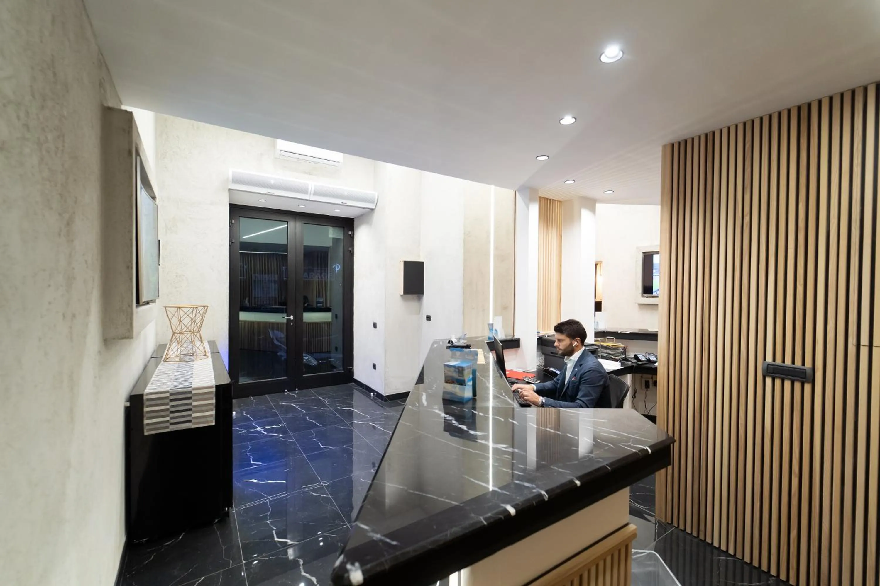 Staff in Royal House Napoli Centro, by ClaPa Group