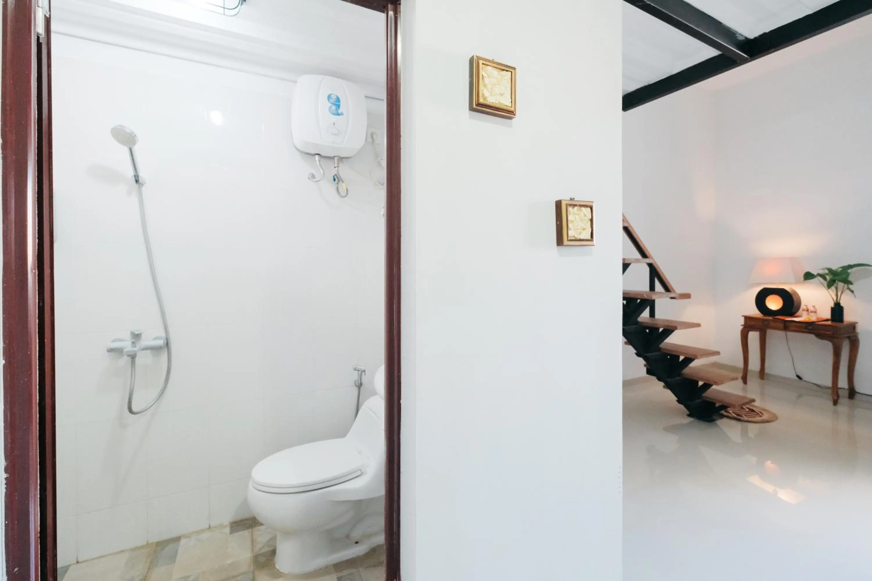 Bathroom in D' Tamblingan Guesthouse Jimbaran RedPartner