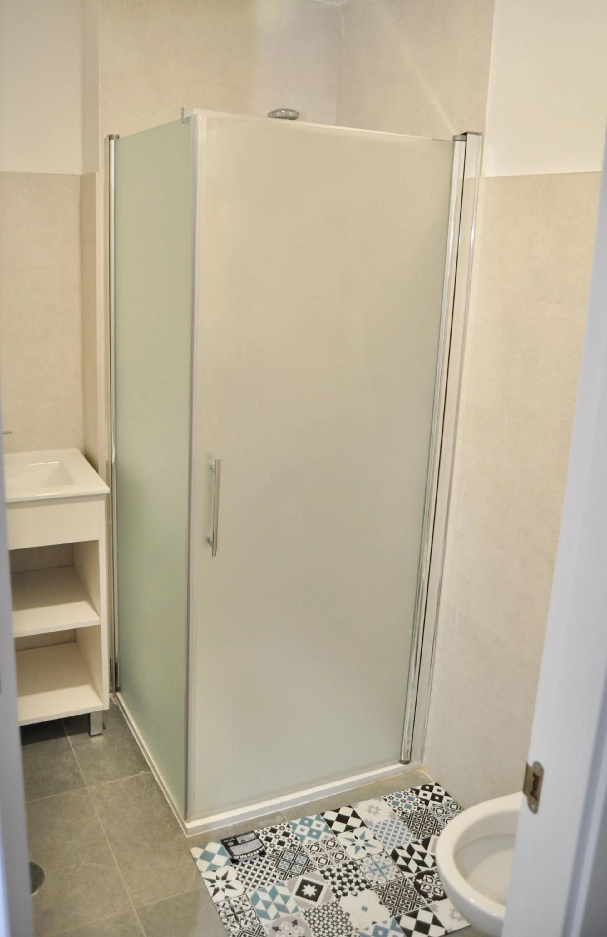 Toilet in Quartier Leon Hostel Jabalquinto