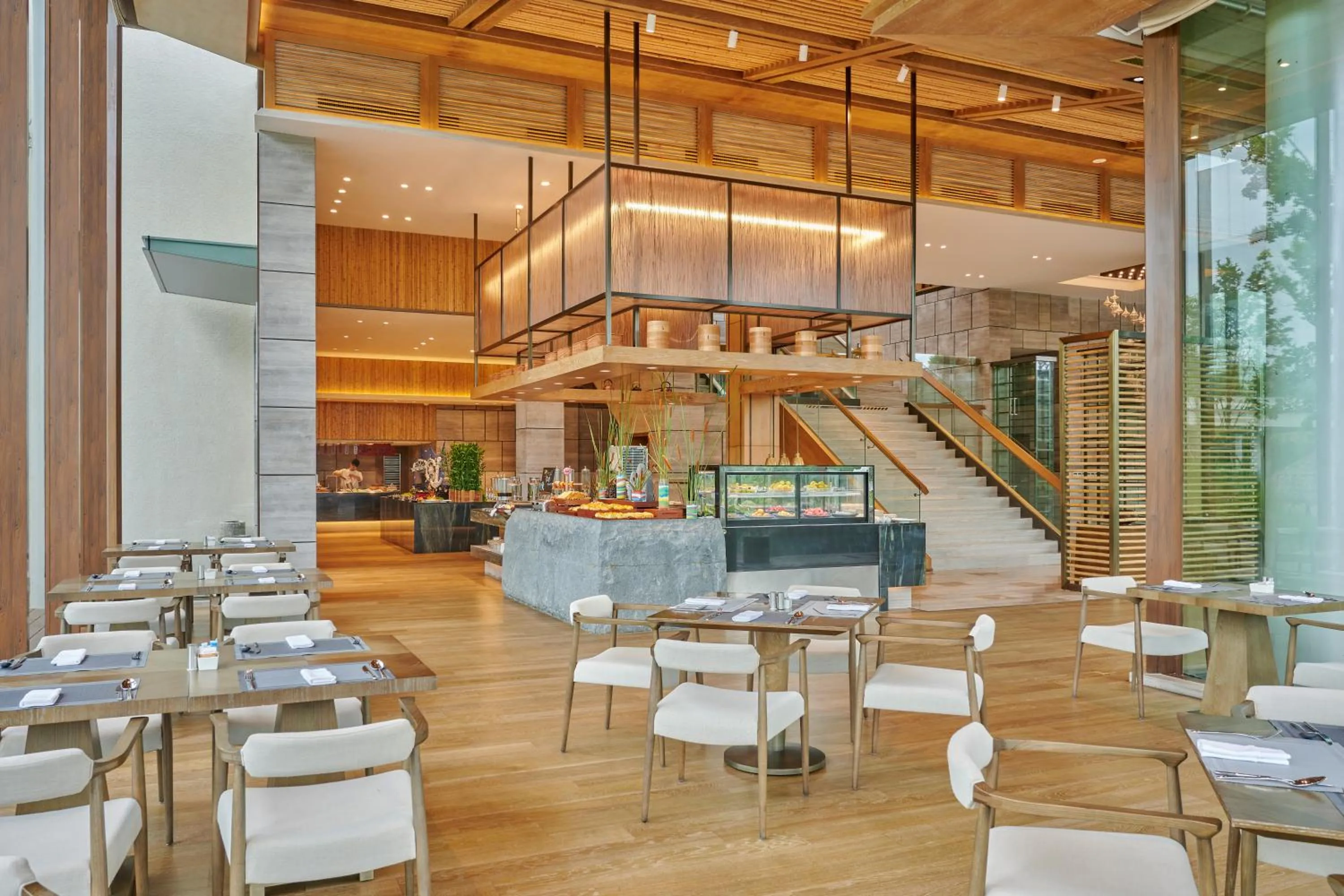 Restaurant/places to eat in Lushan West Sea Resort, Curio Collection by Hilton