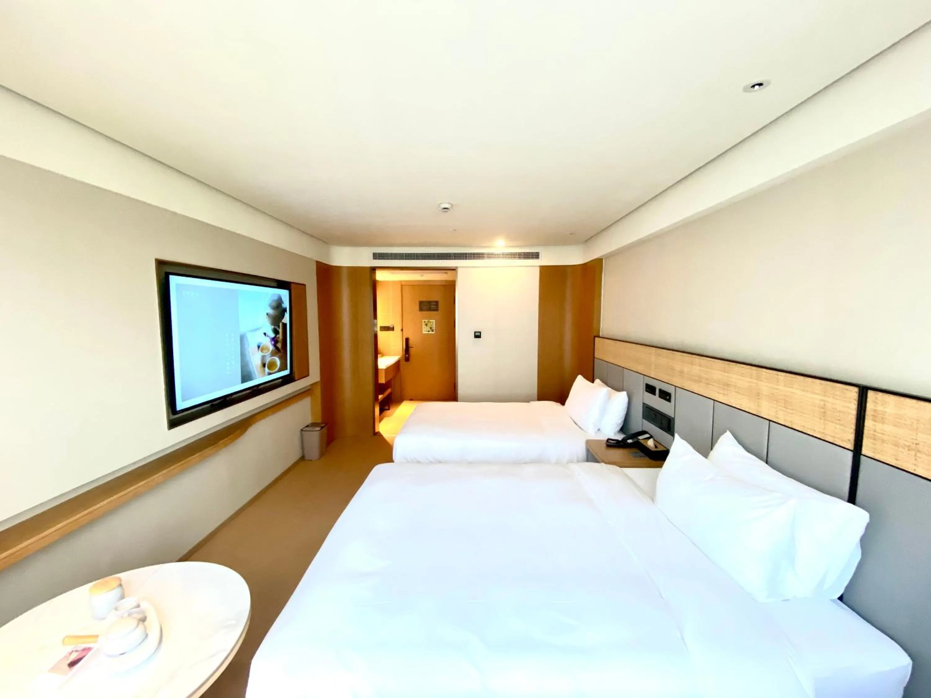 Bedroom in JI Hotel (Shanghai People's Square Middle Fujian Road)