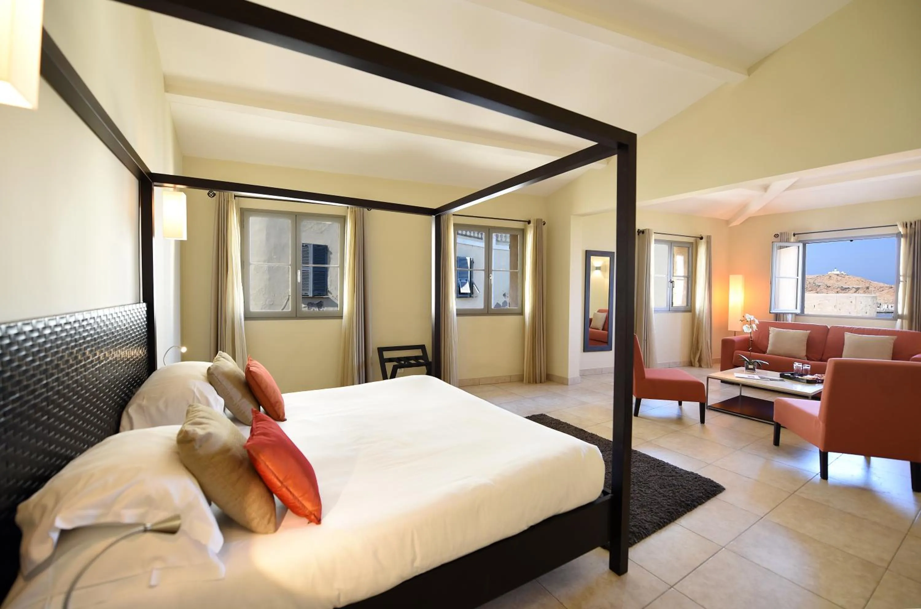 Photo of the whole room, Bed in Perla Rossa