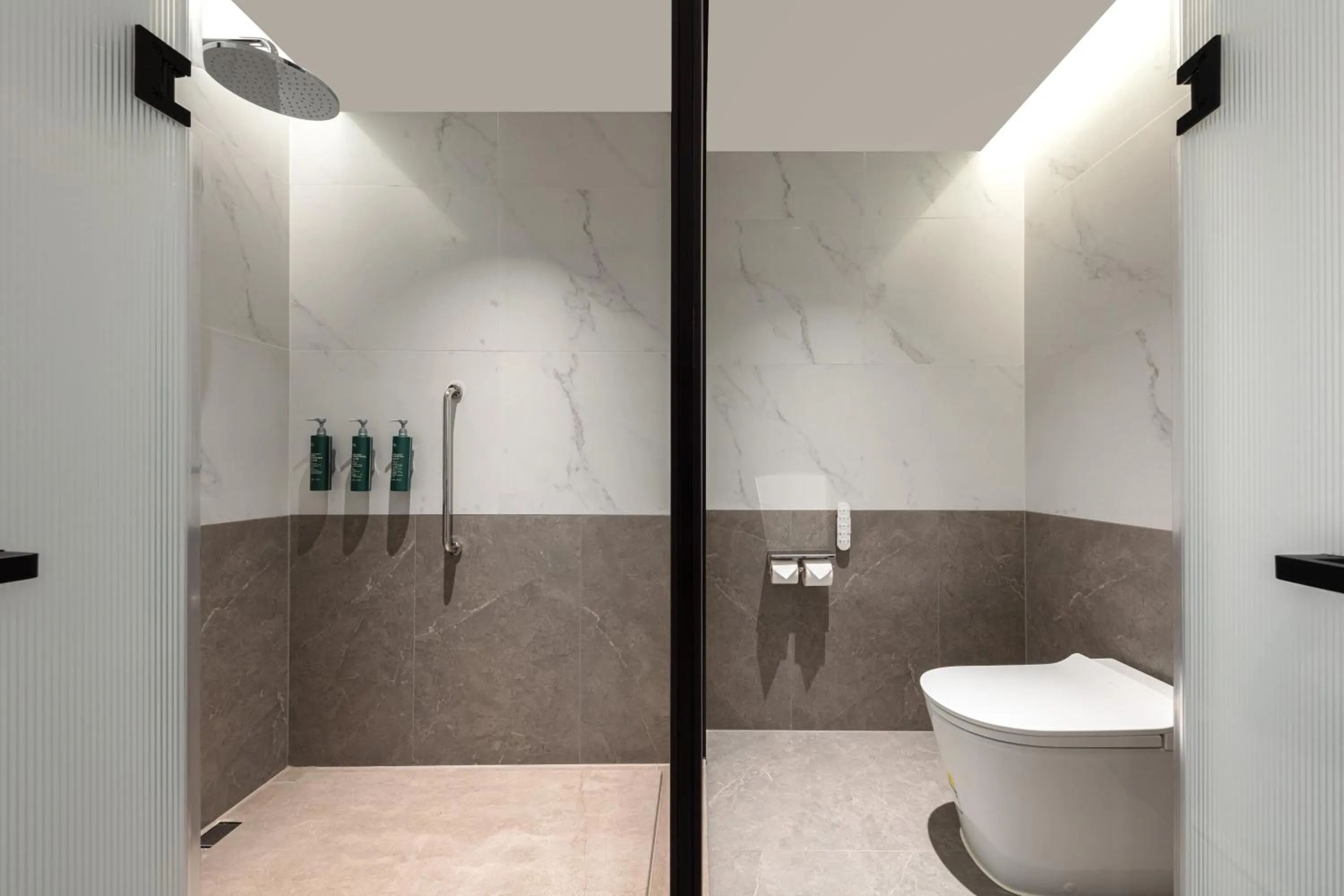 Bathroom in Hilton Garden Inn Shanghai Jiading