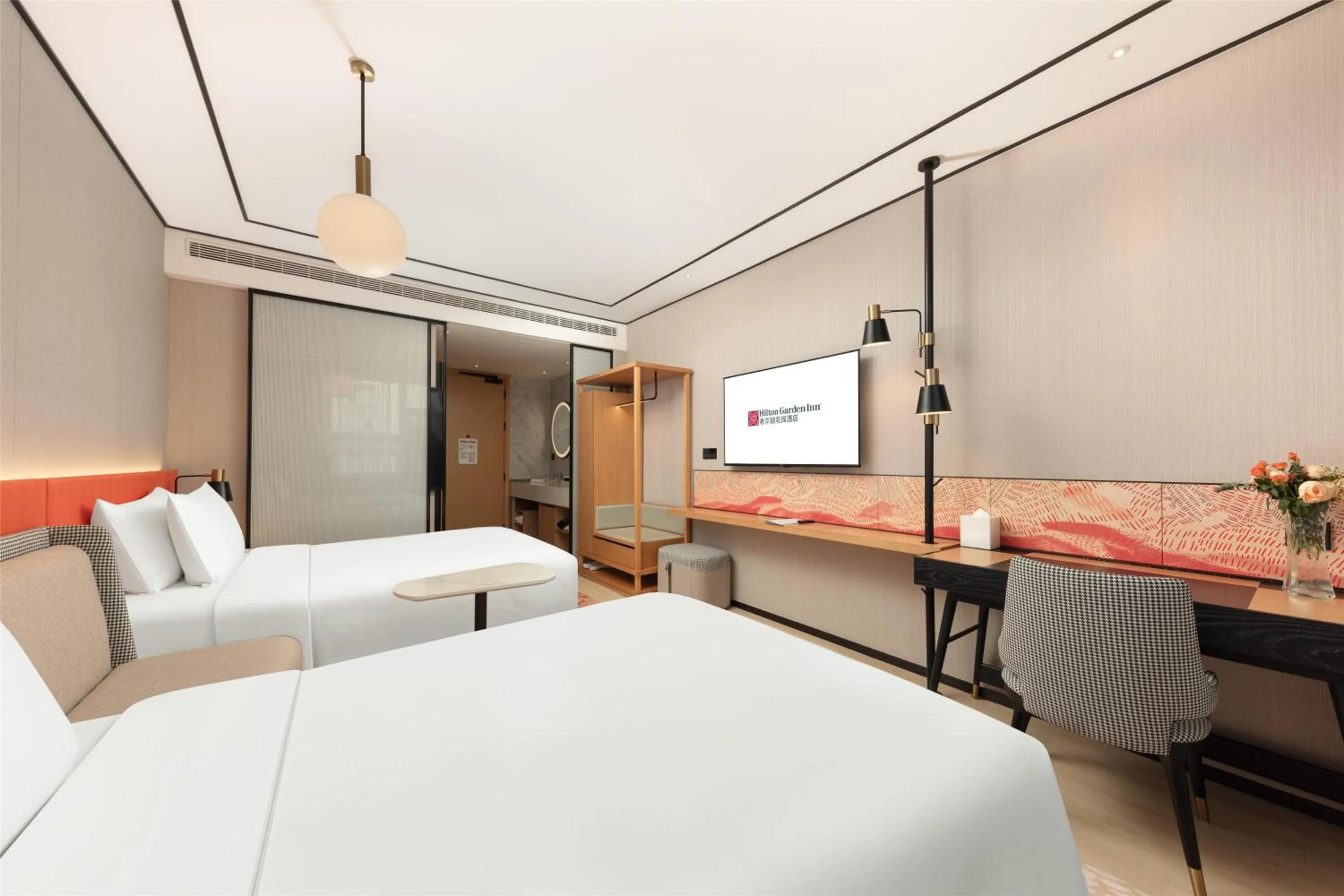 Bed in Hilton Garden Inn Shanghai Jiading