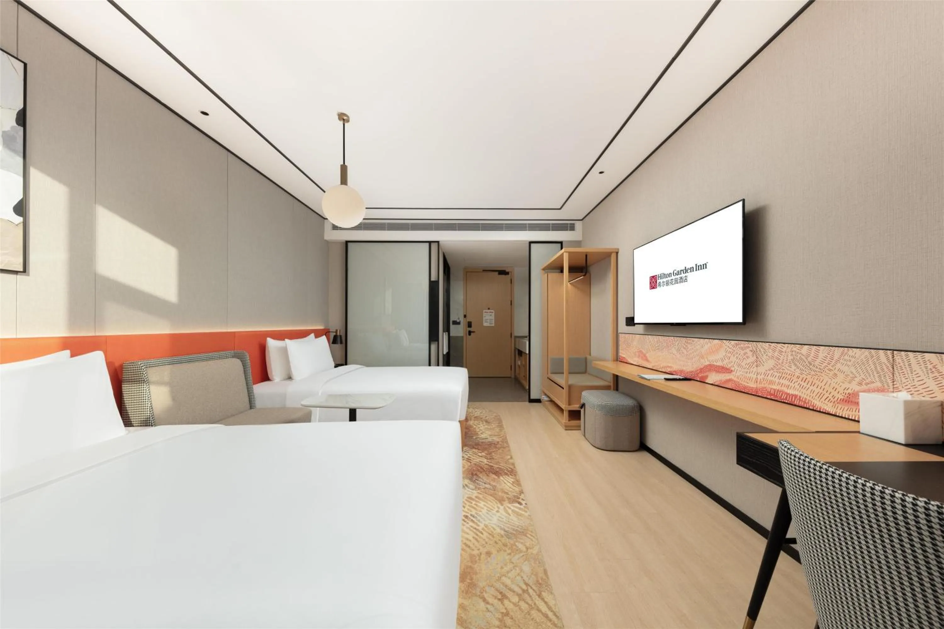 Bed in Hilton Garden Inn Shanghai Jiading