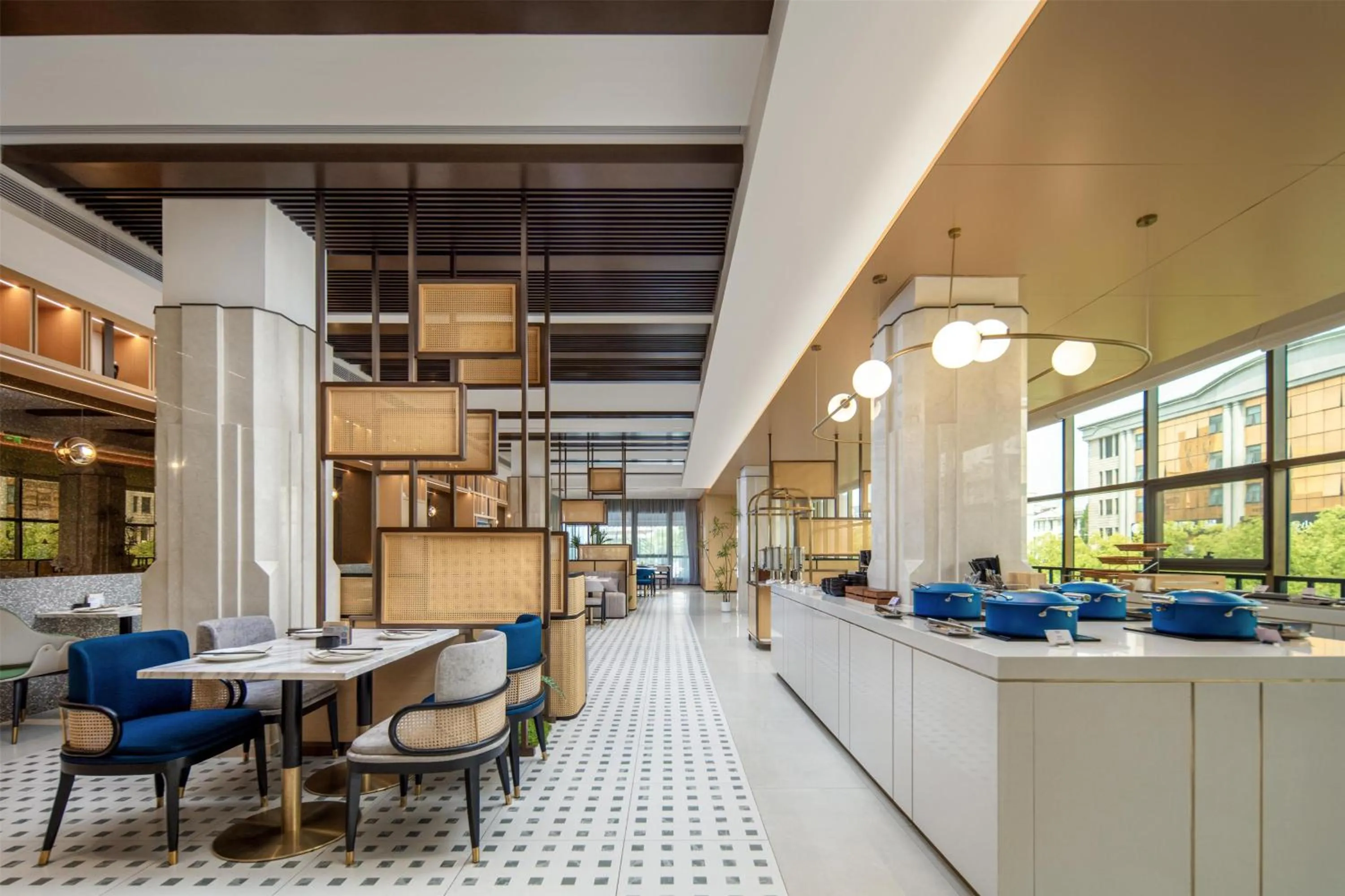 Restaurant/places to eat in Hilton Garden Inn Shanghai Jiading