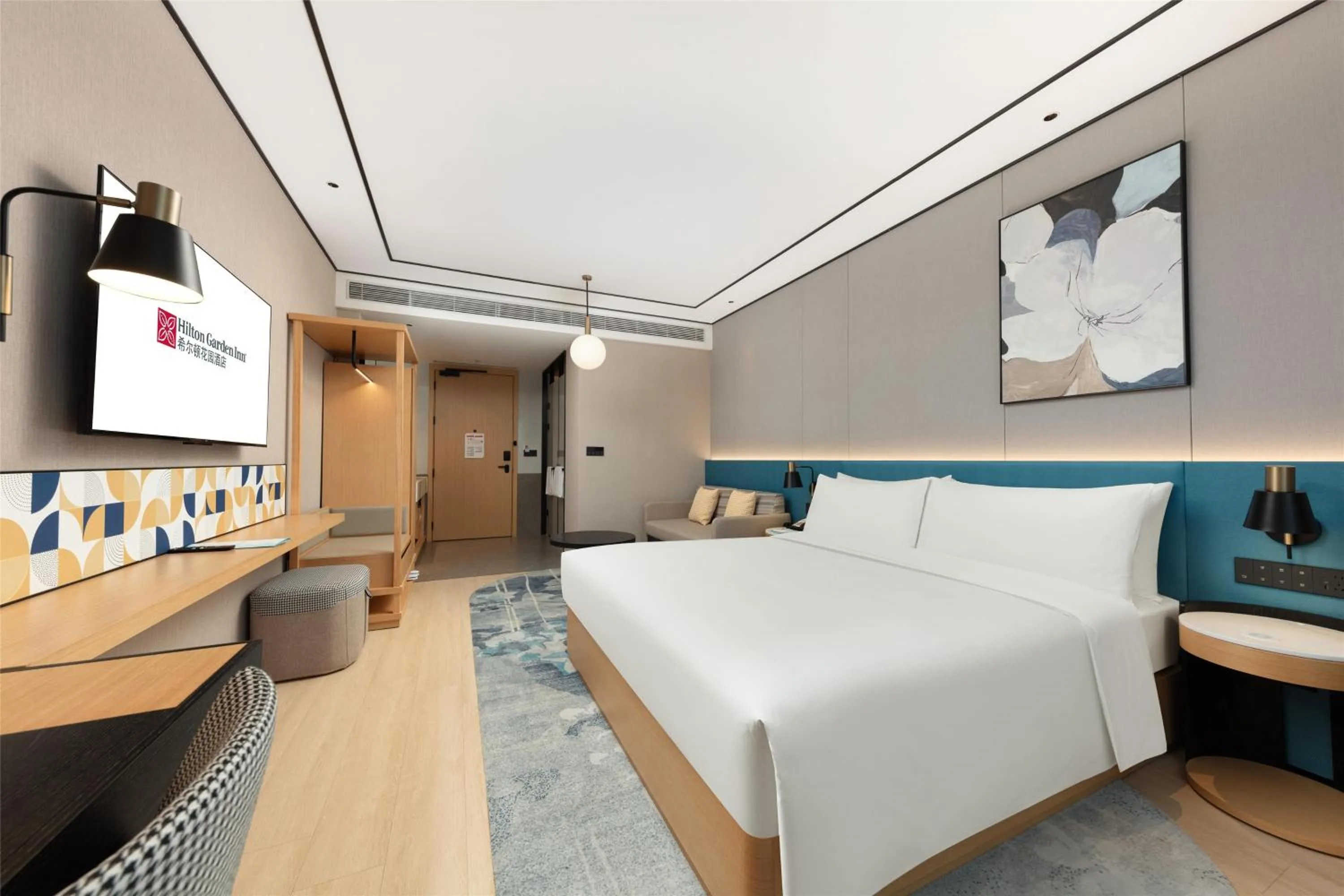 Bed in Hilton Garden Inn Shanghai Jiading