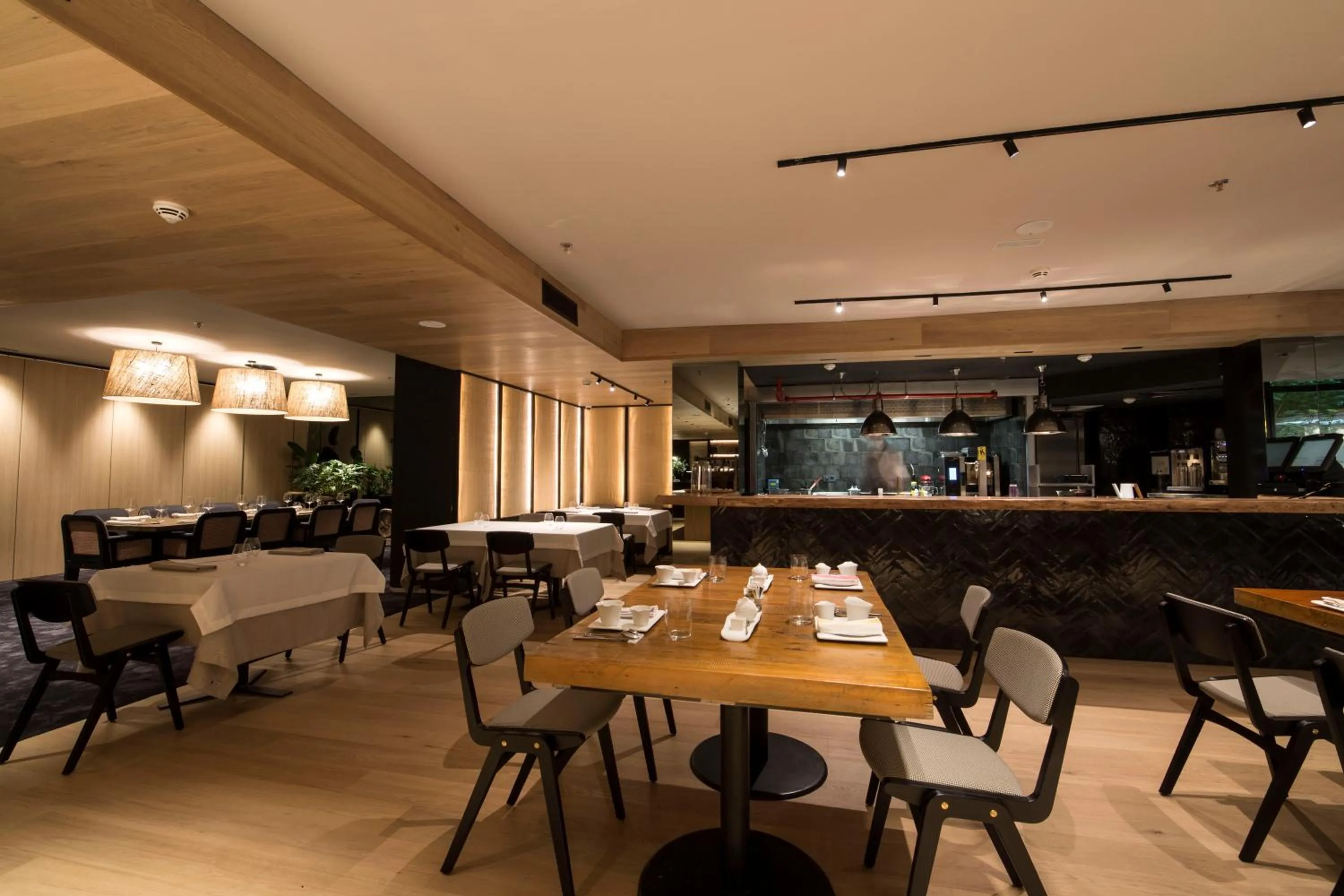 Restaurant/places to eat in Zenit Convento San Martin