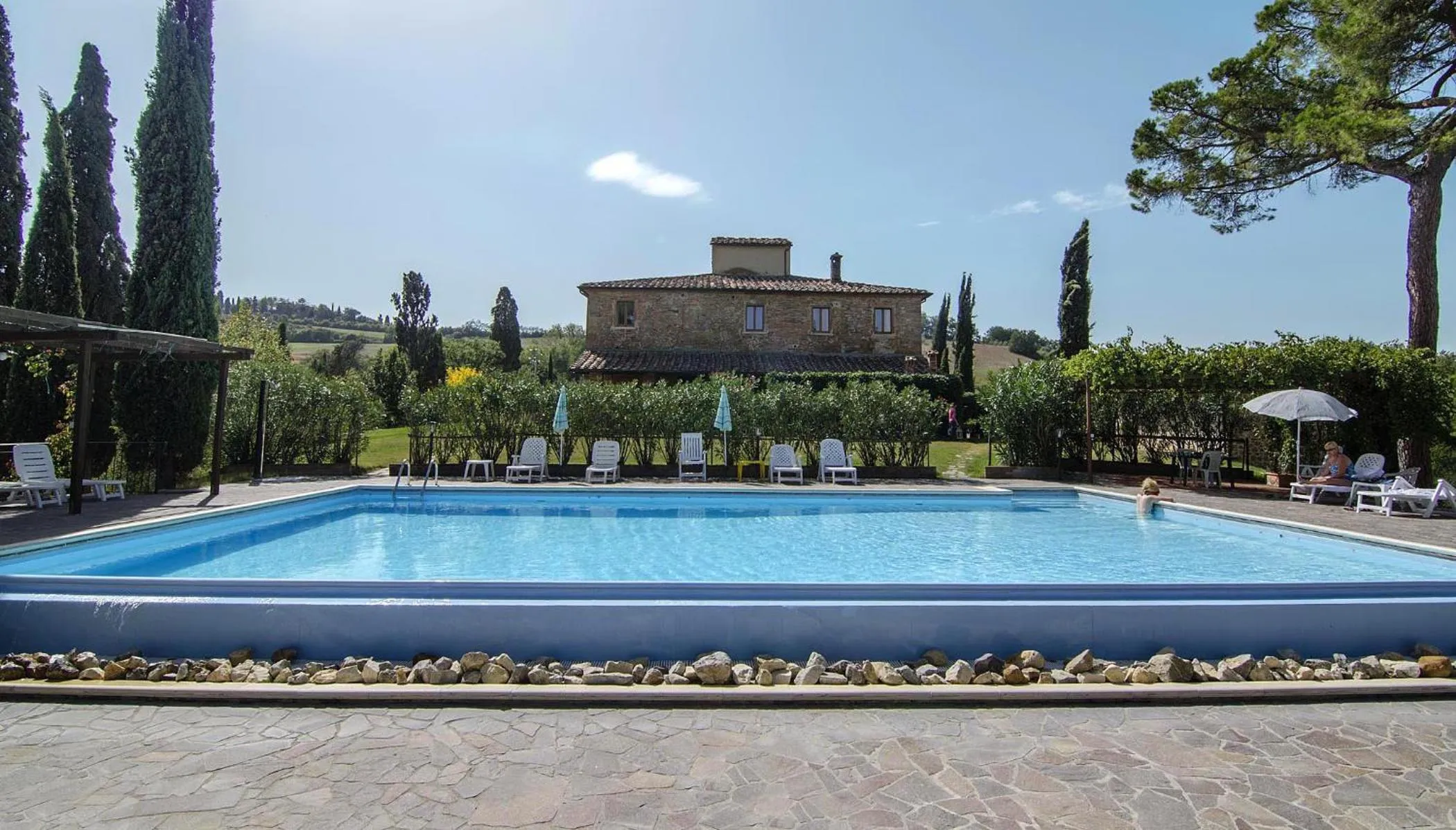 Pool view in Agriturismo tranquillo e con vista panoramica