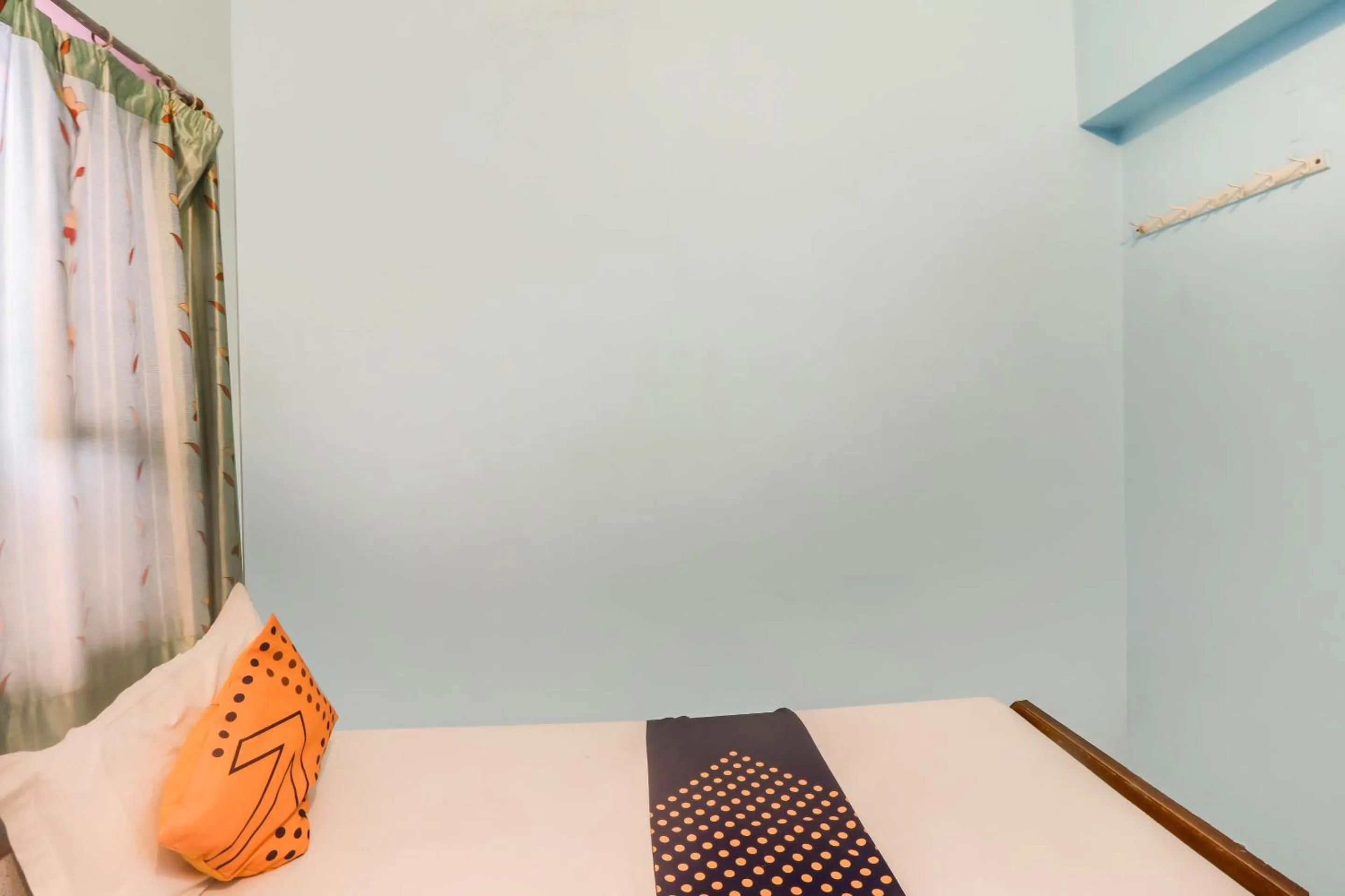 Bedroom, Bed in SPOT ON Mishra Guest House