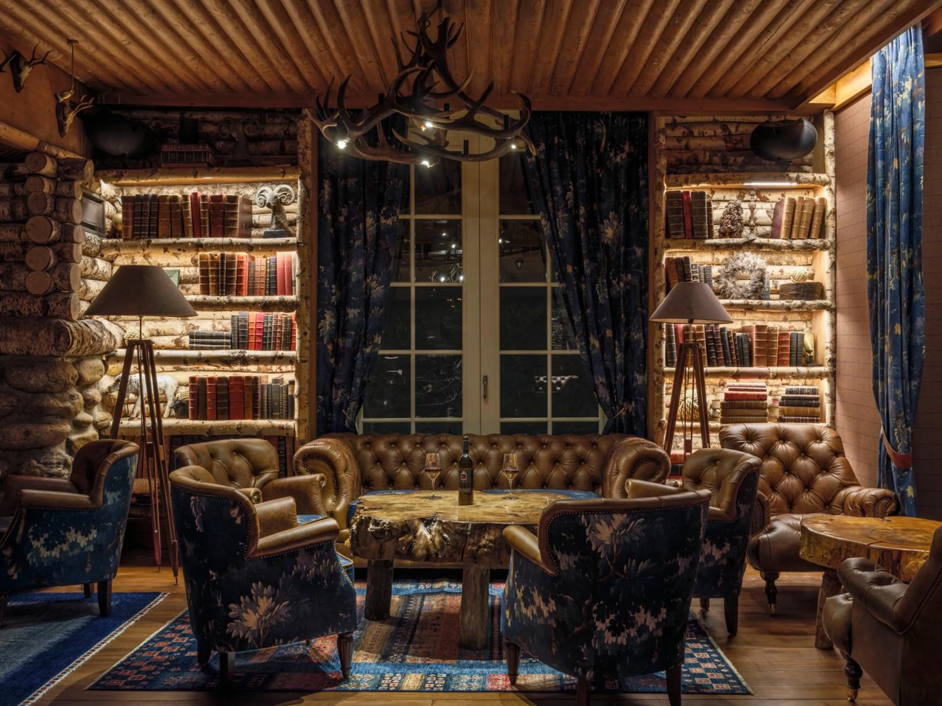 Seating area in Lodge Park