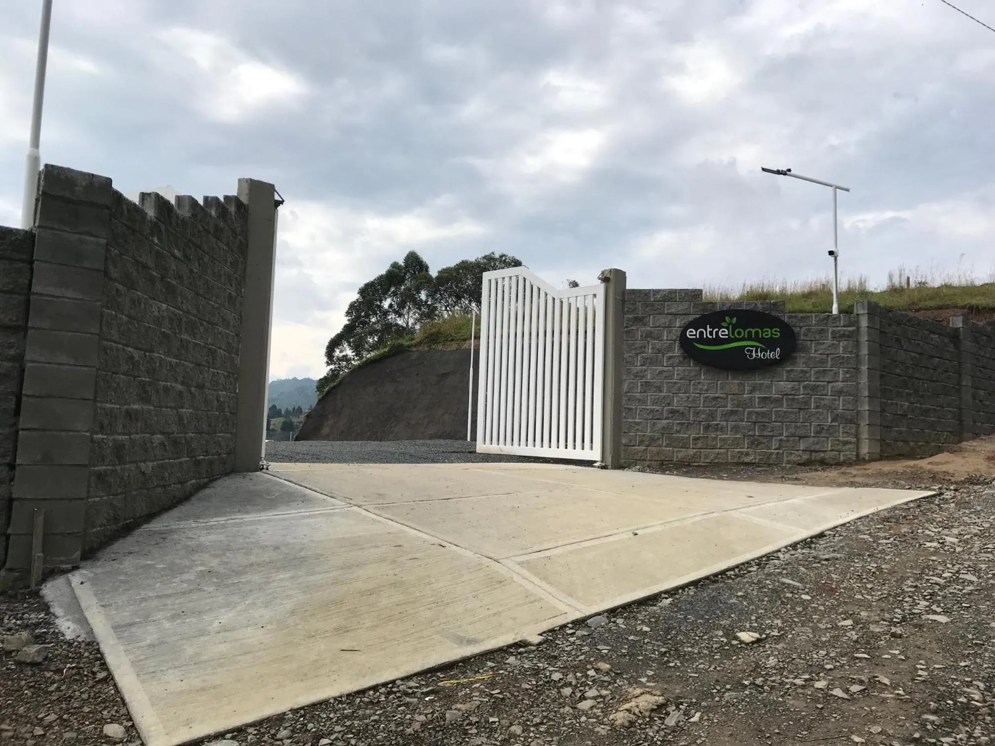 Facade/entrance in Hotel Entre Lomas