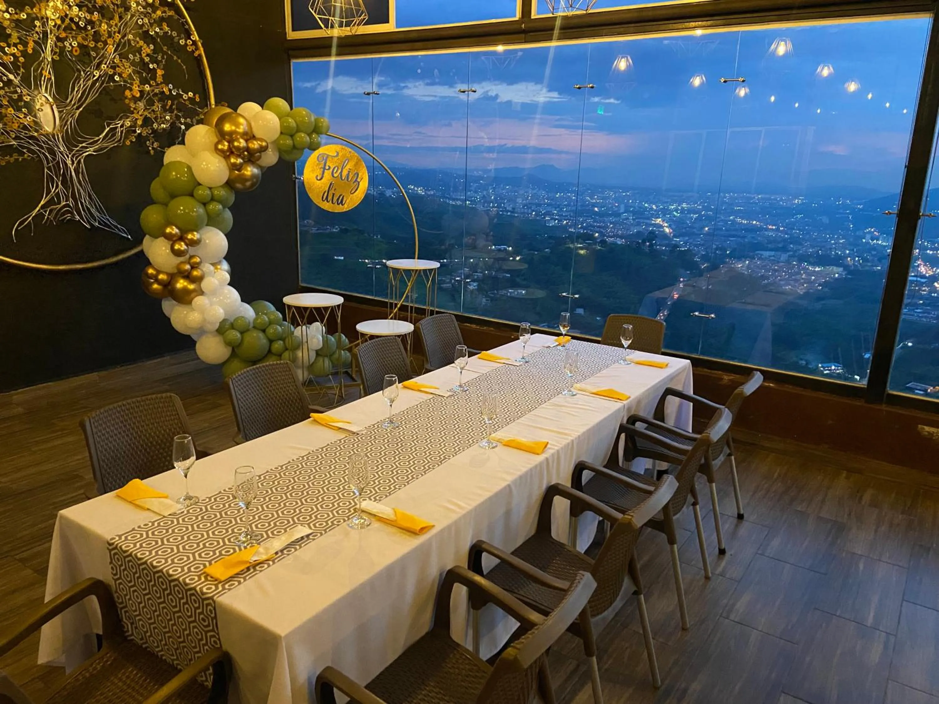 Restaurant/places to eat in Hotel Entre Lomas