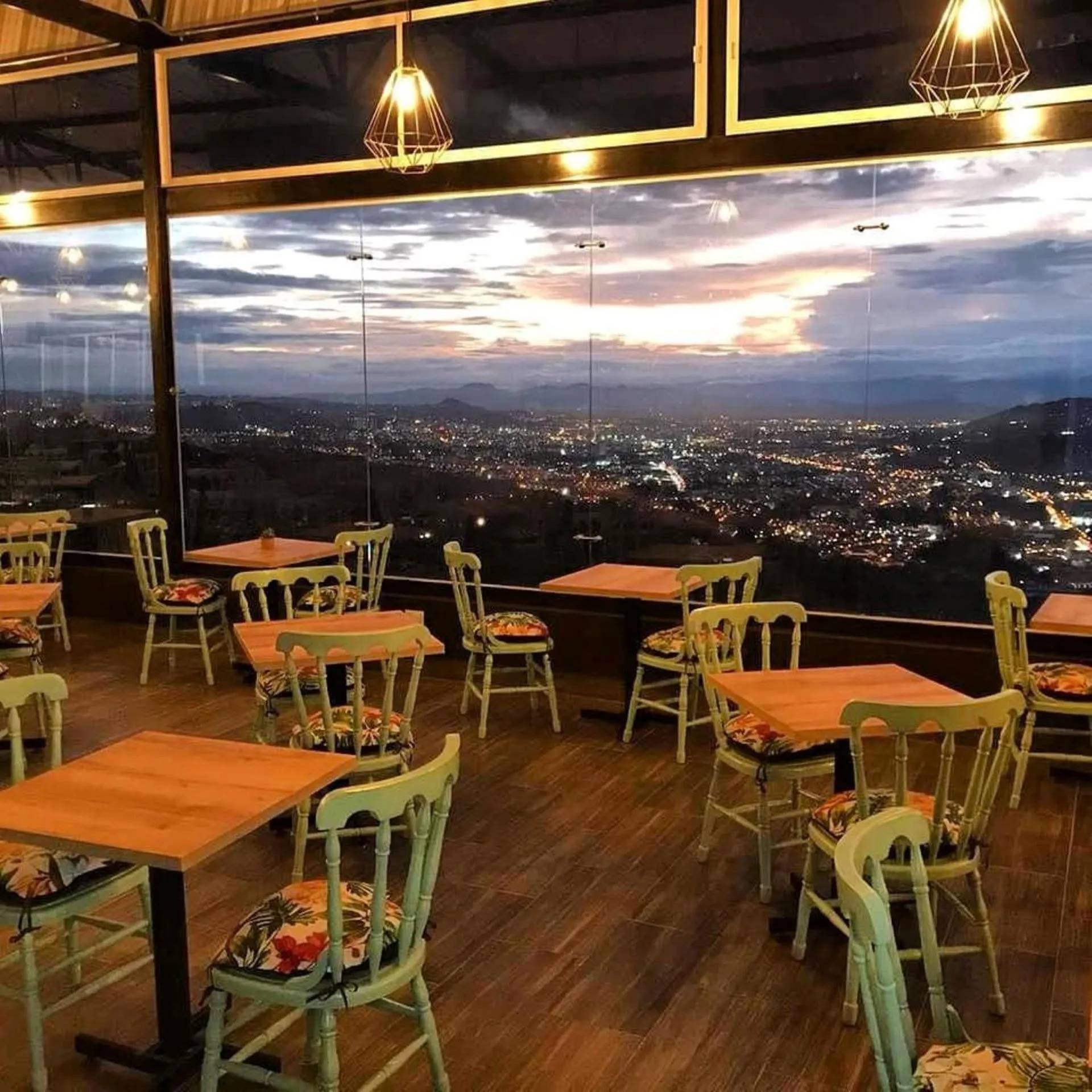 Restaurant/places to eat in Hotel Entre Lomas