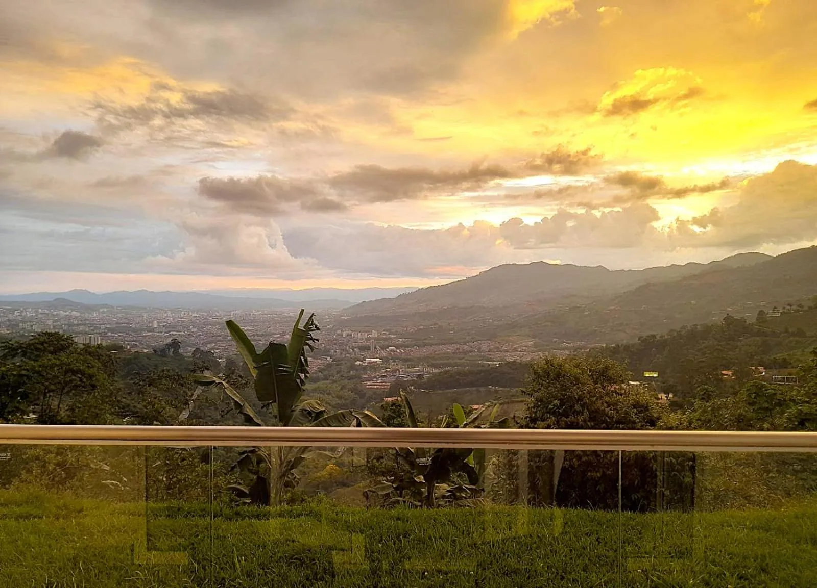 City view in Hotel Entre Lomas