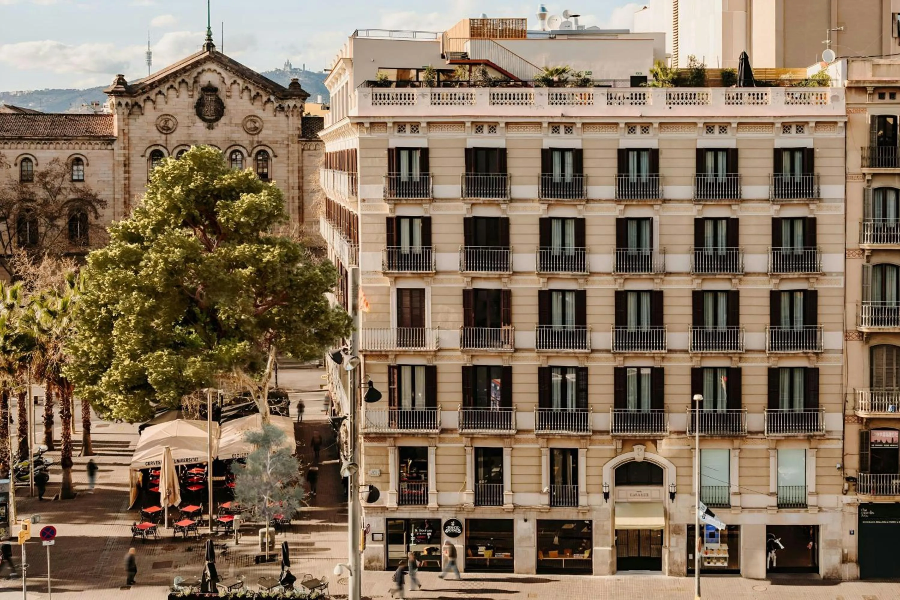 Property building in Hotel Casa Luz