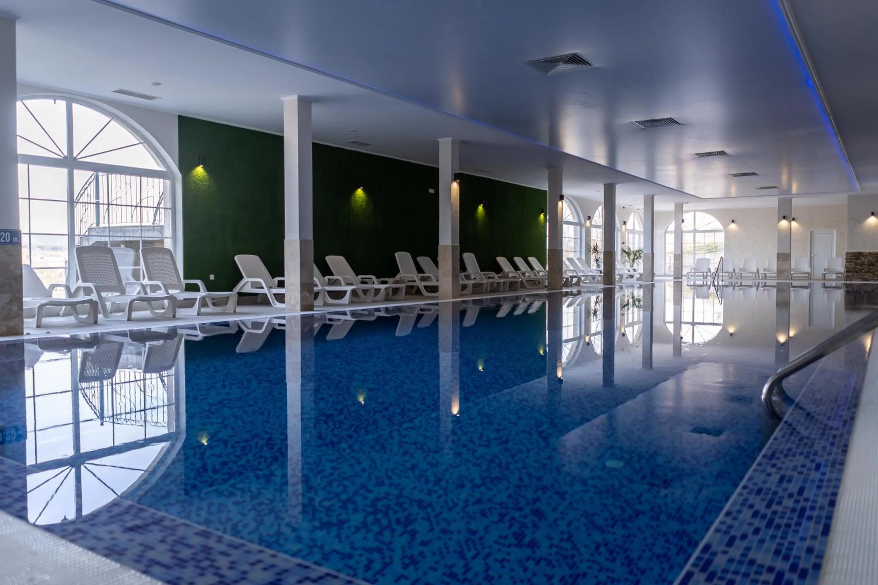 Swimming pool in Villa Della Rosa