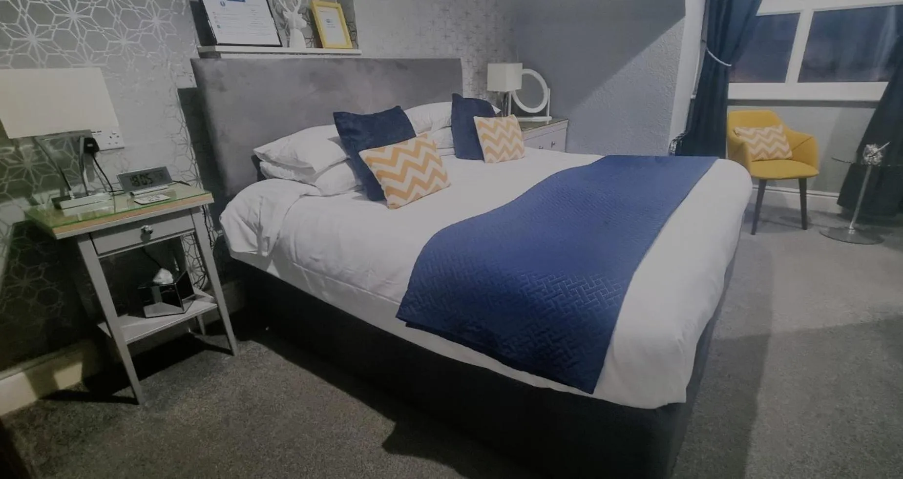 Sea view, Bed in Ebor Lodge