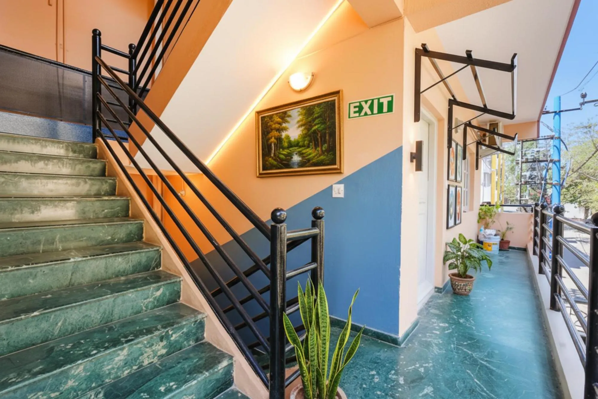 Lobby or reception in FabExpress Manyu Inn - Nr Haralur Road