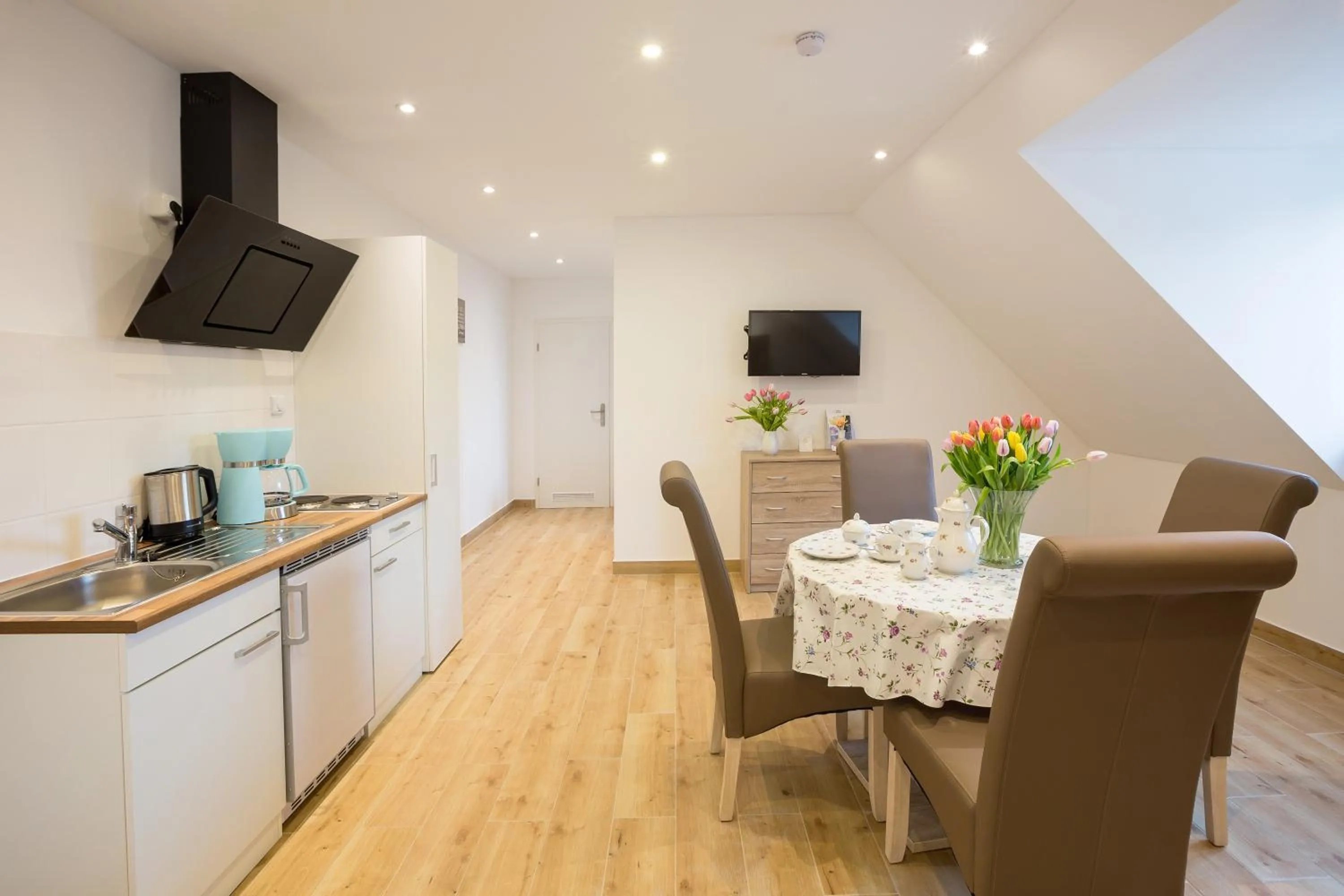 Coffee/tea facilities in Hotel Ludwig